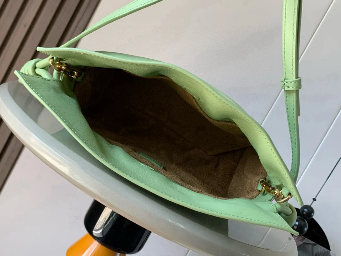 Tote Bag Leather Image 9 Tote Bag Leather Image 9
