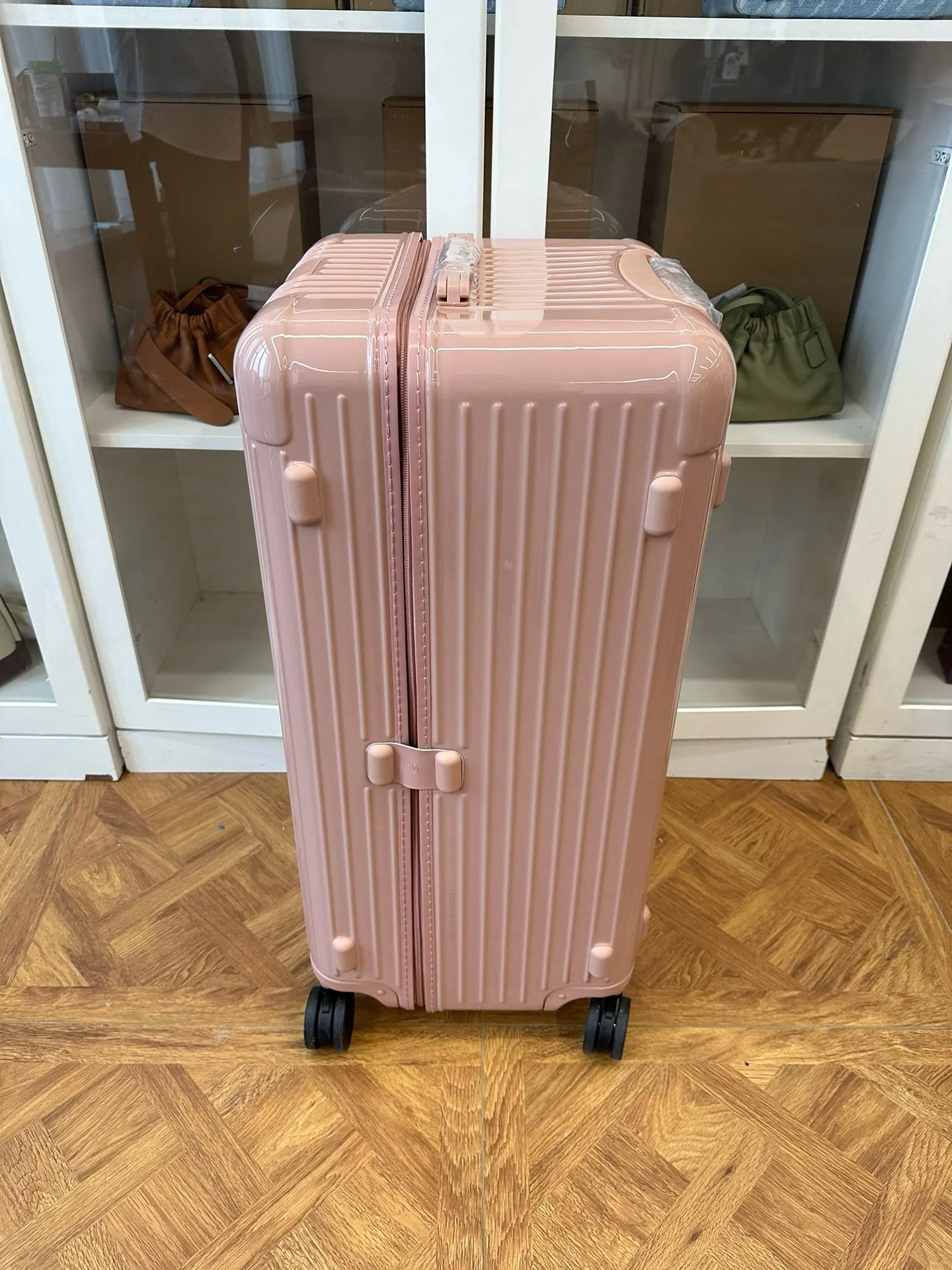 黑色 白色 日默瓦rimowa拉杆箱行李箱登机箱旅行箱方胖子運動 旅行拉杆款 輕便出行款