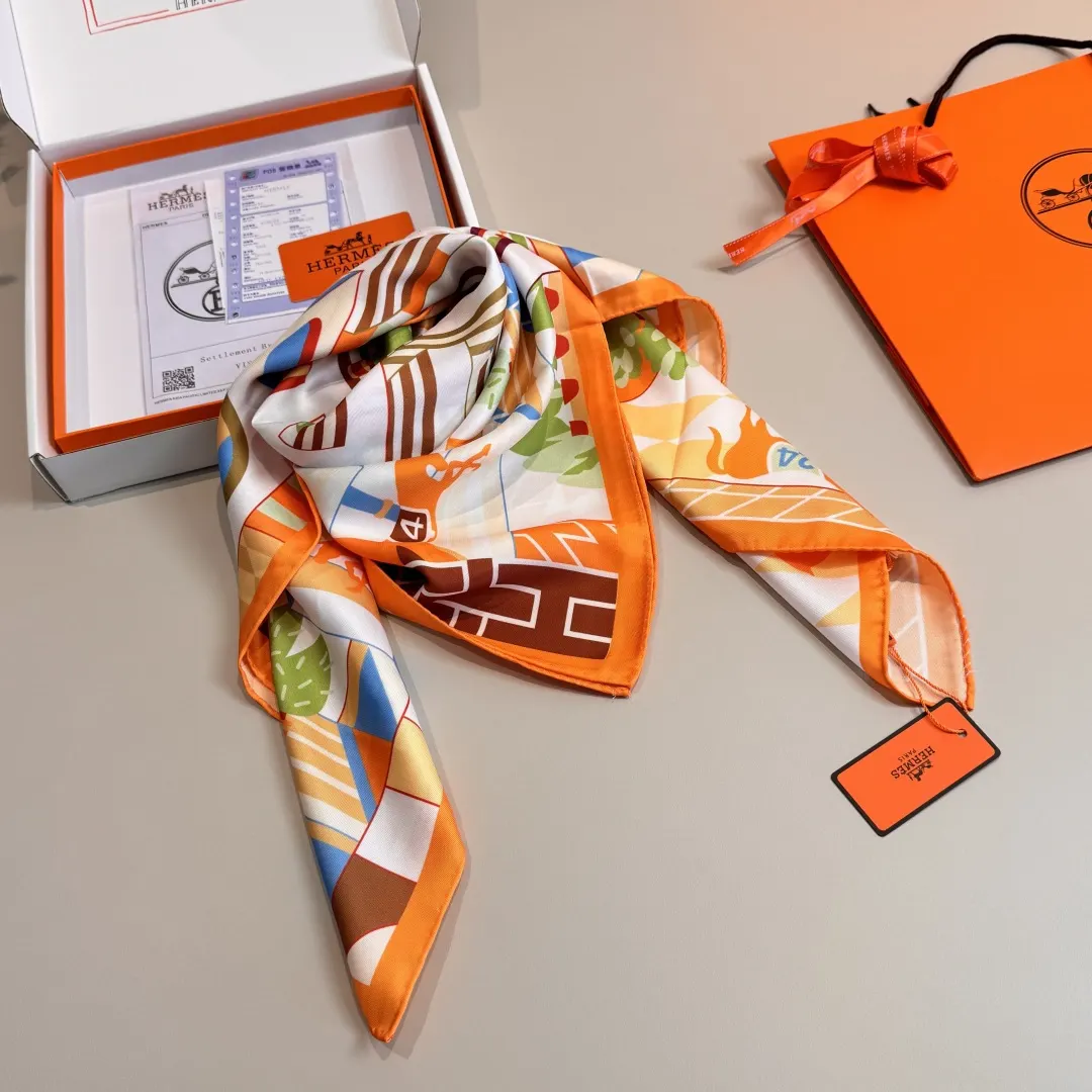 Hermès 丝巾 精致配饰