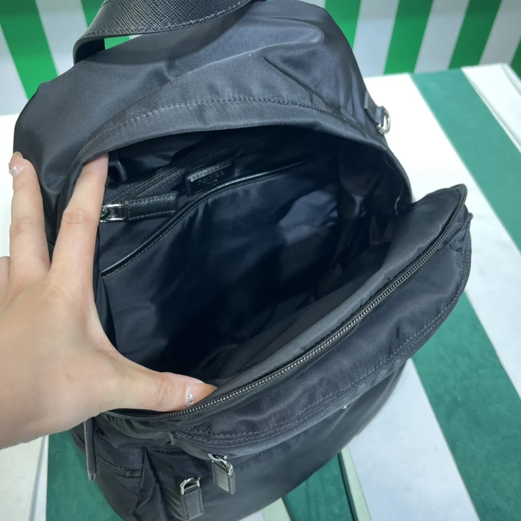 帆布 批 α王炸来袭 ︎ 不得不说始终是世界不 雙肩包 实用雙肩款(數字9) 帆布 批 α王炸来袭 ︎ 不得不说始终是世界不 雙肩包 实用雙肩款(數字9)