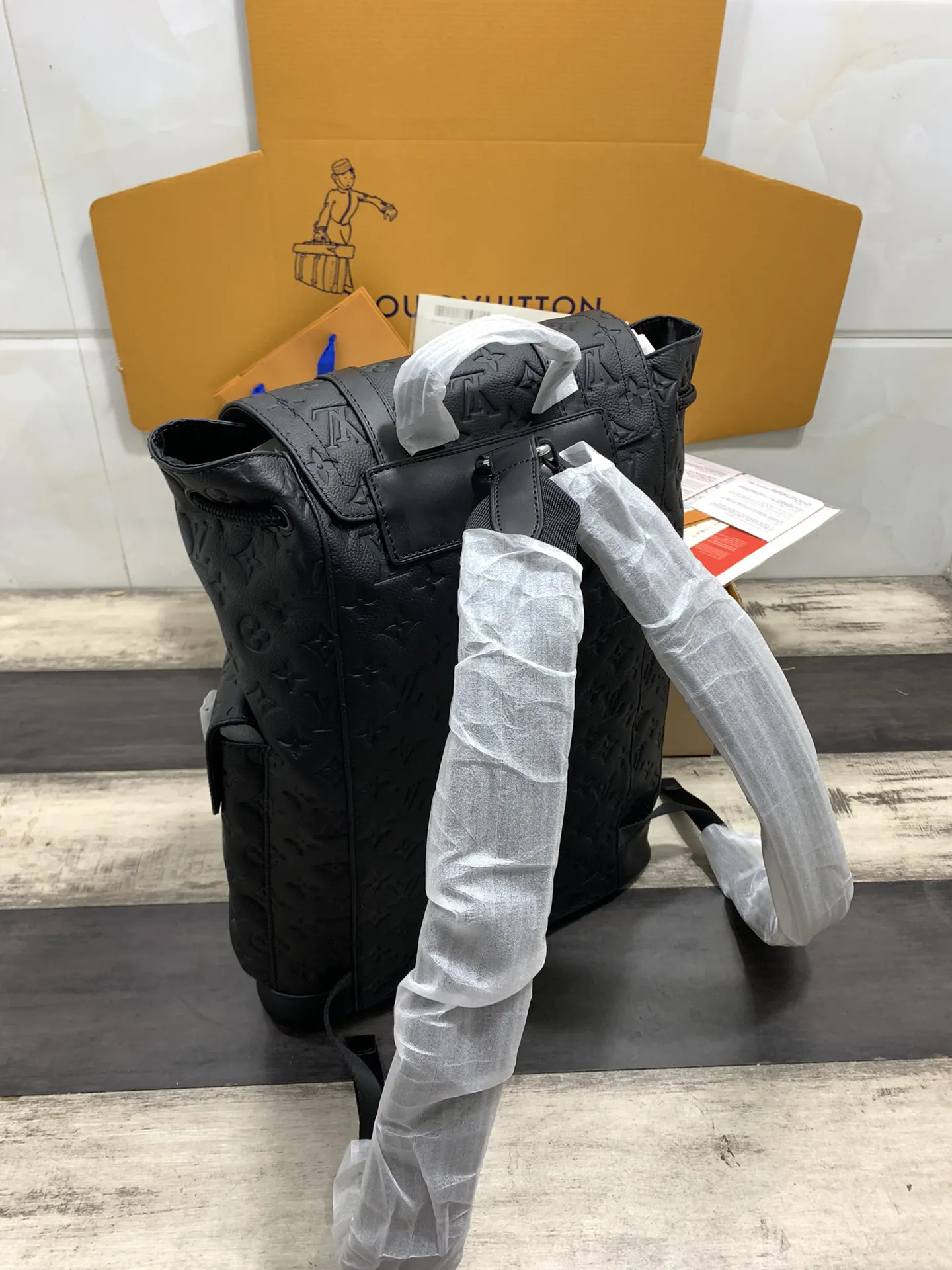 黑色 牛皮 黑色 双肩包 实用双肩款