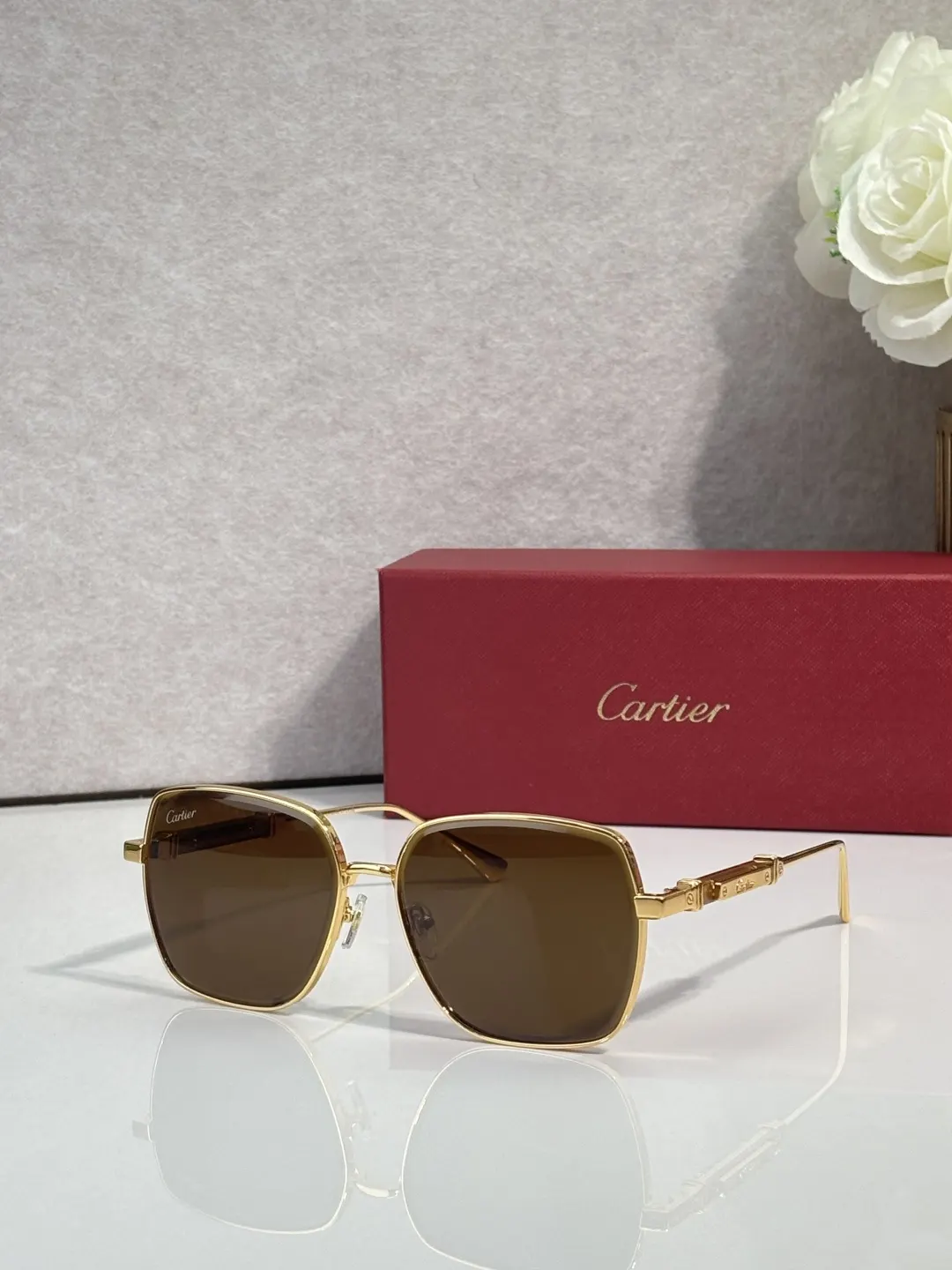 Cartier 墨镜 时尚防晒款 款11
