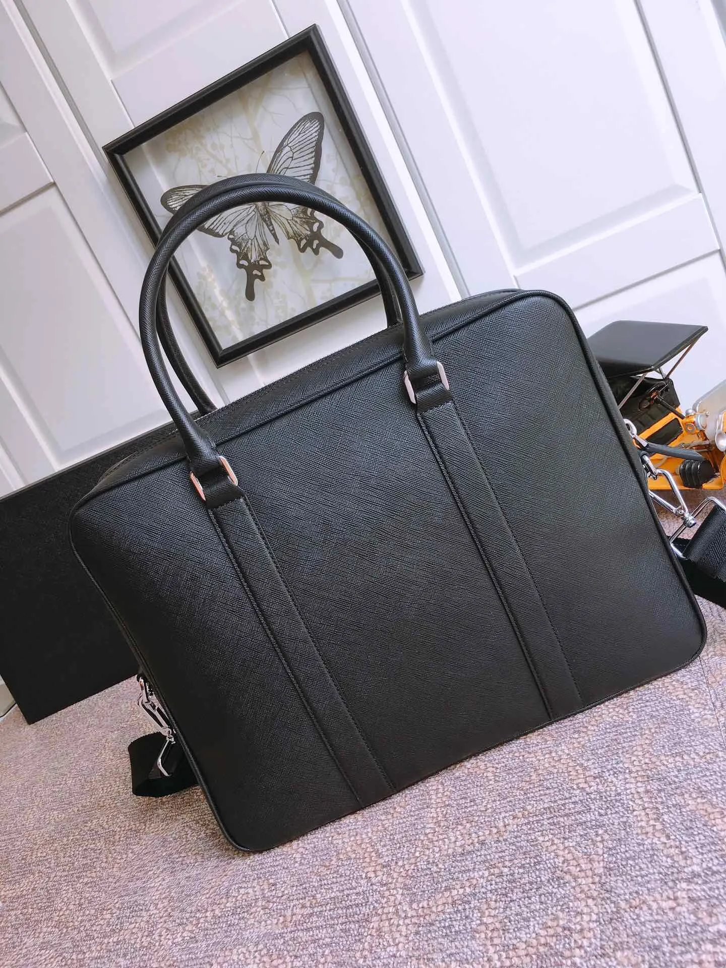 Briefcase Business Commuter Classic Leather
