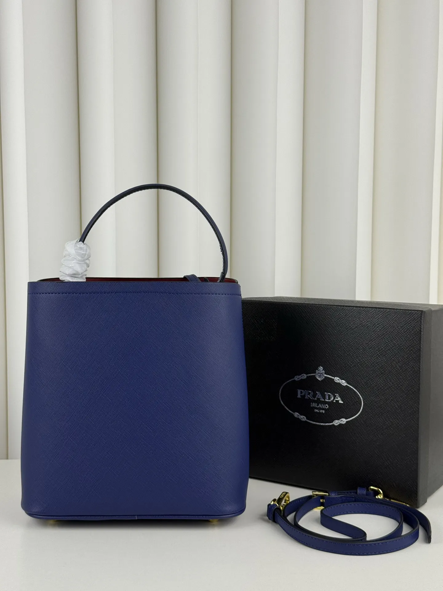 拼色 牛皮 Double Saffiano 拼色 水桶包 休閒水桶款