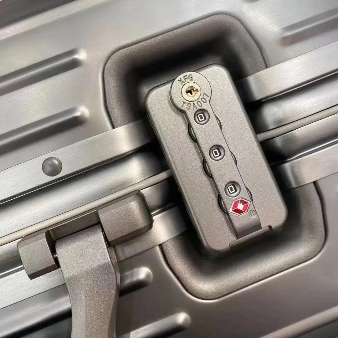 Suitcase Travel Lightweight Image 9 Suitcase Travel Lightweight Image 9