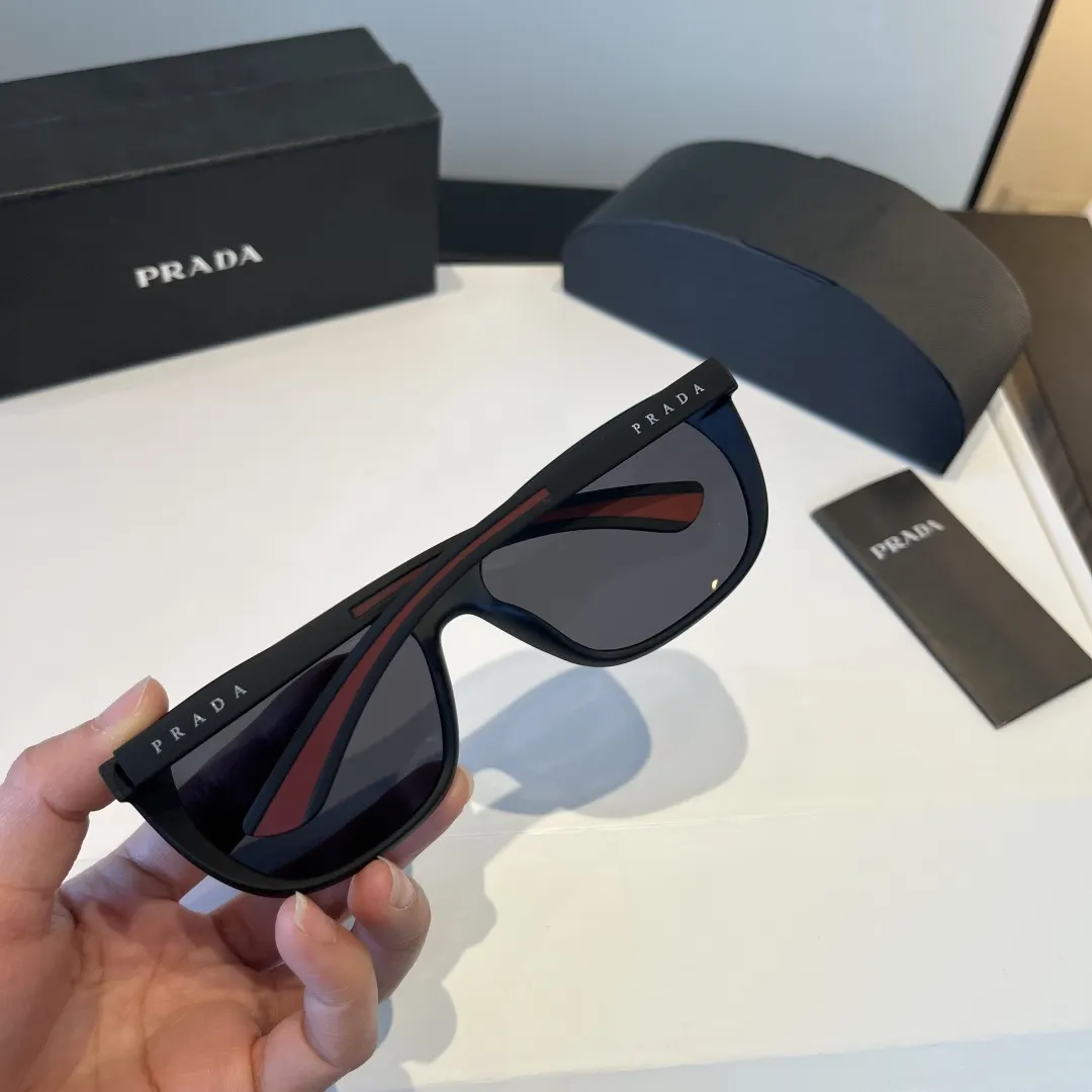 Prada 太阳眼镜 时尚遮阳 太阳镜