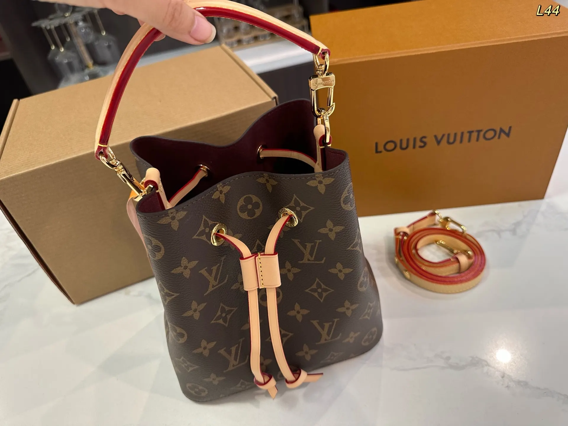 Louis Vuitton Monogram Bucket Bag Casual