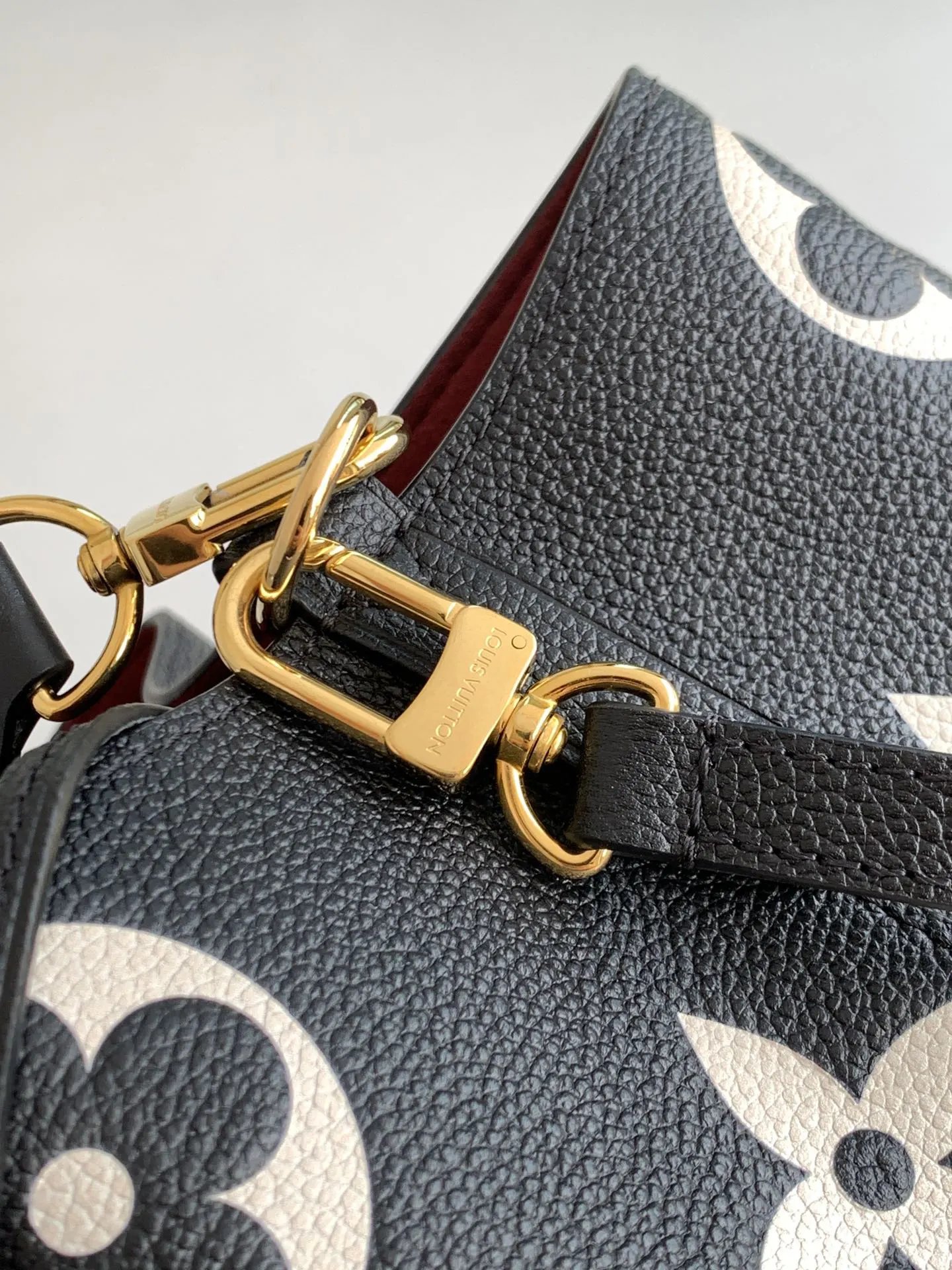 Black Top Handle Bag Commuter