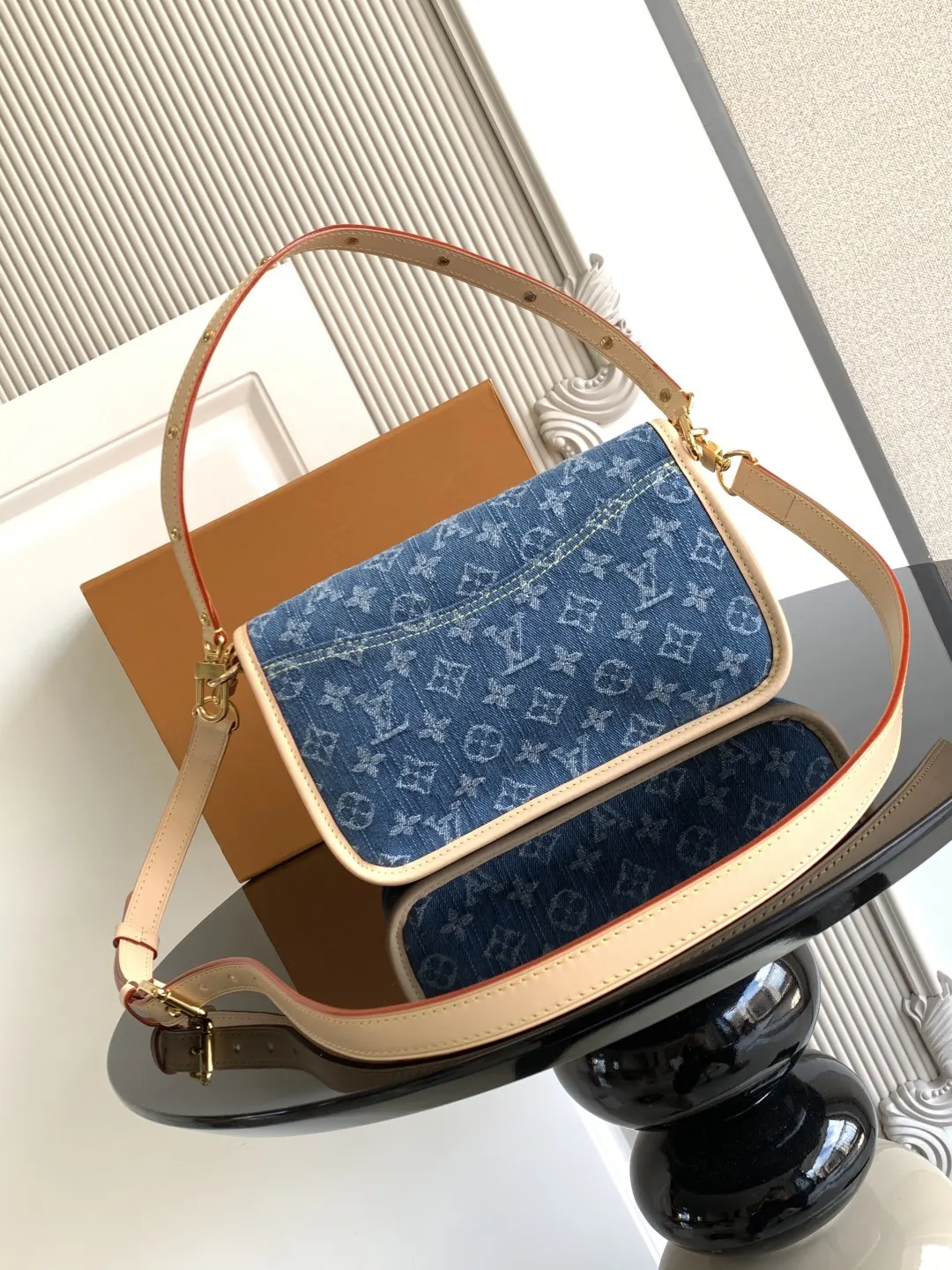 Organizer Pouch Travel Leather