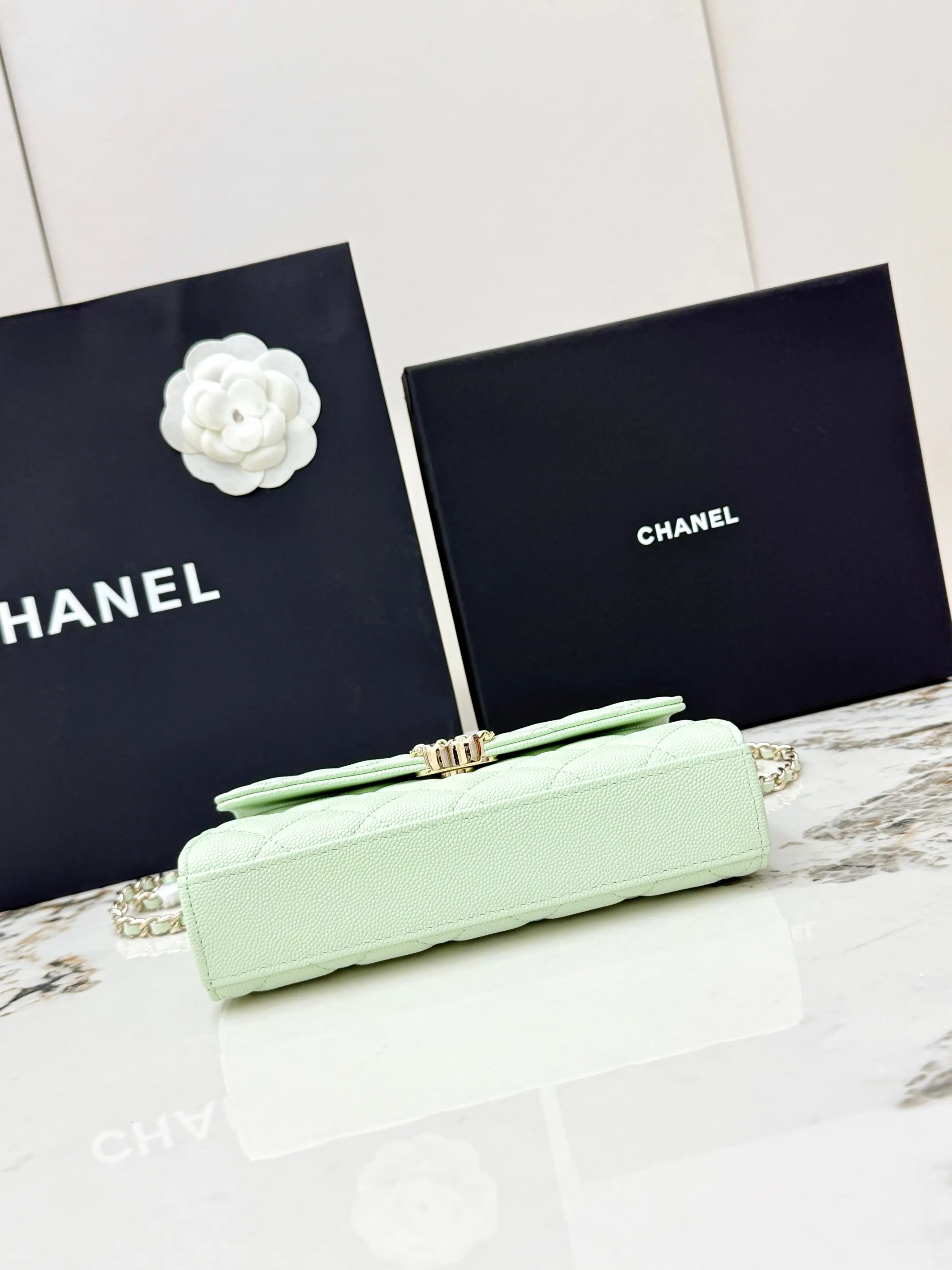 Chanel 浅绿色牛皮Kelly手提包 金链斜挎
