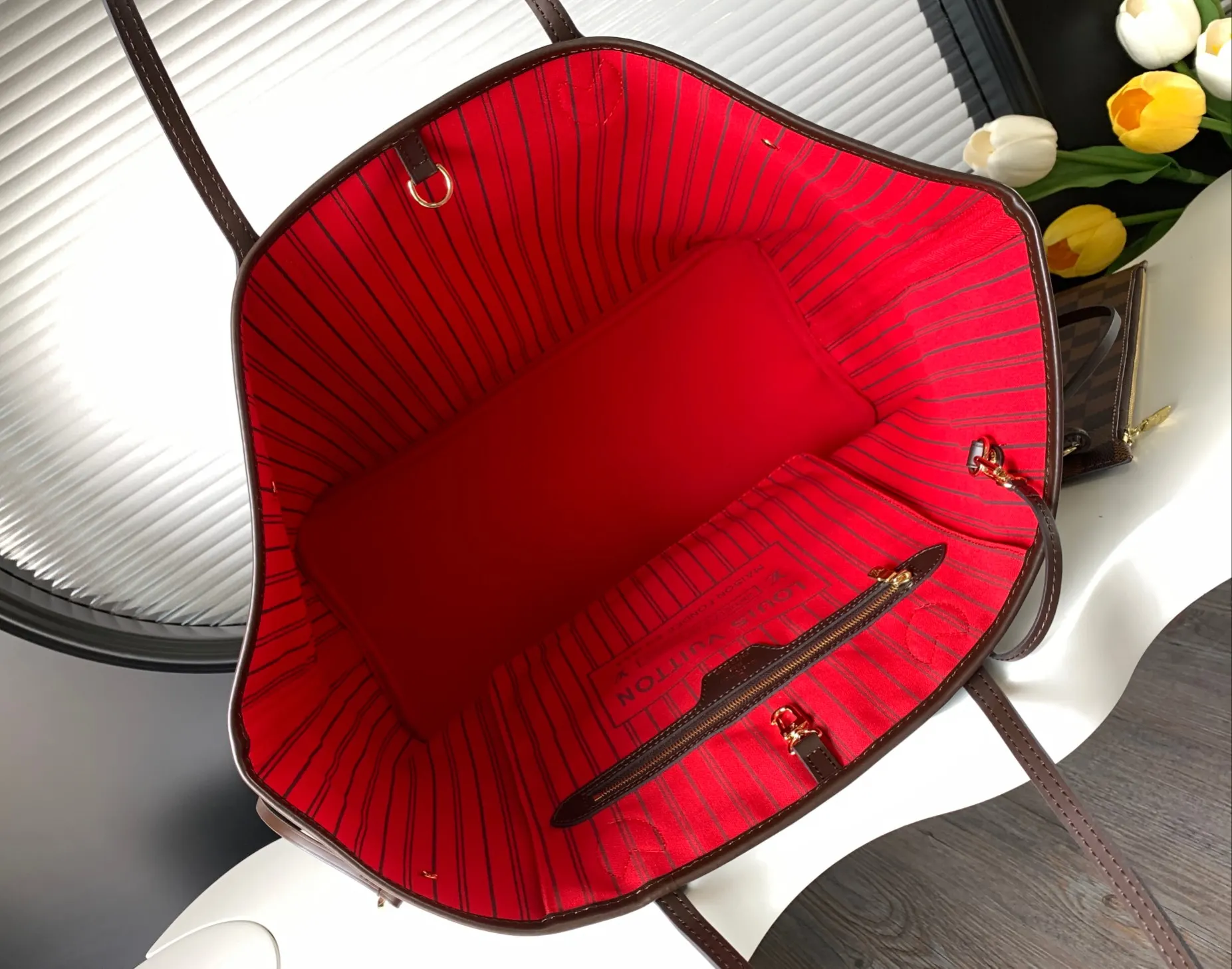 LV Neverfull 帆布 手拿包 精致手拿款(數字9) LV Neverfull 帆布 手拿包 精致手拿款(數字9)