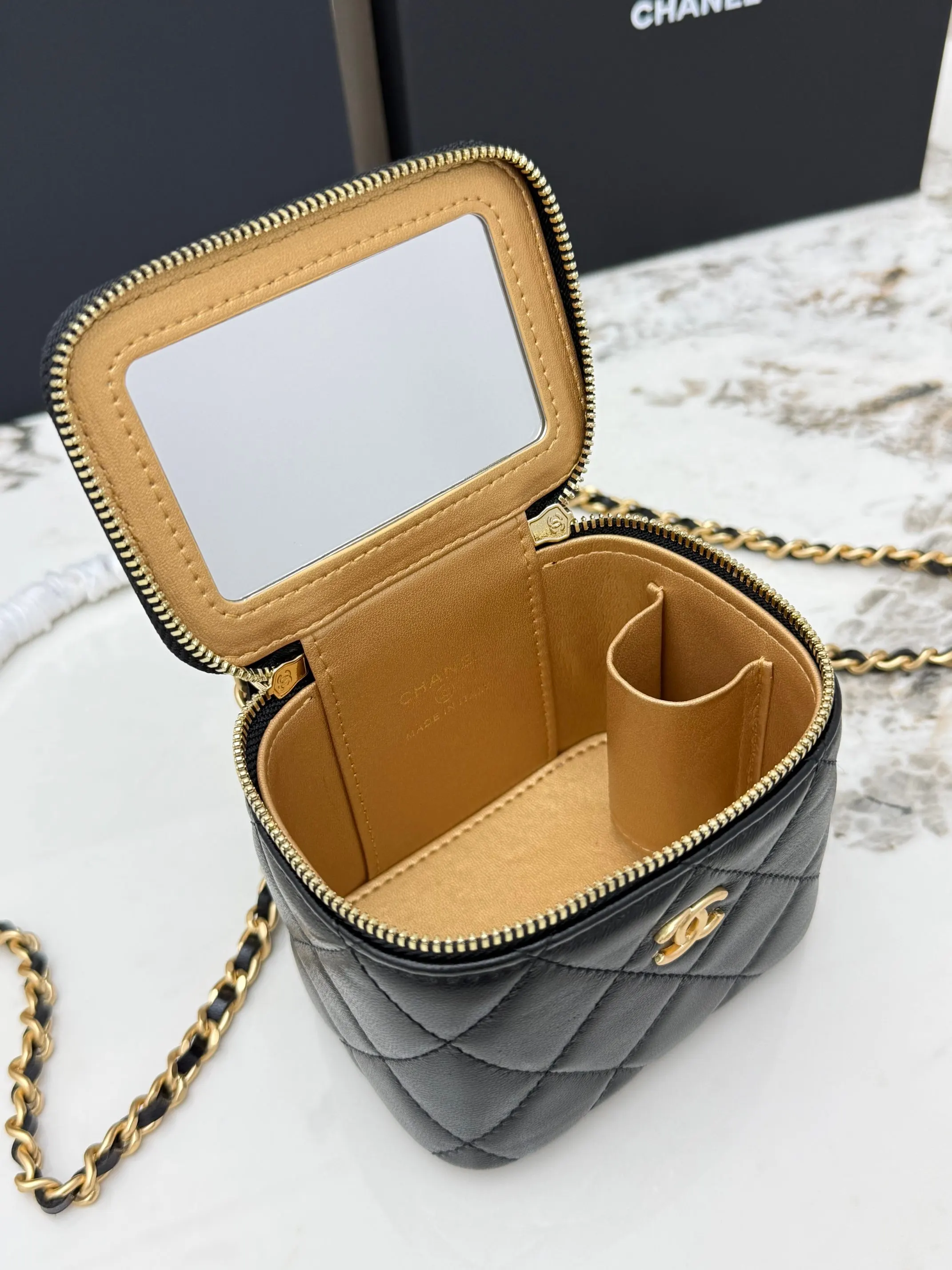 CHANEL 金色 羊皮 鏈條包 精致鏈條款