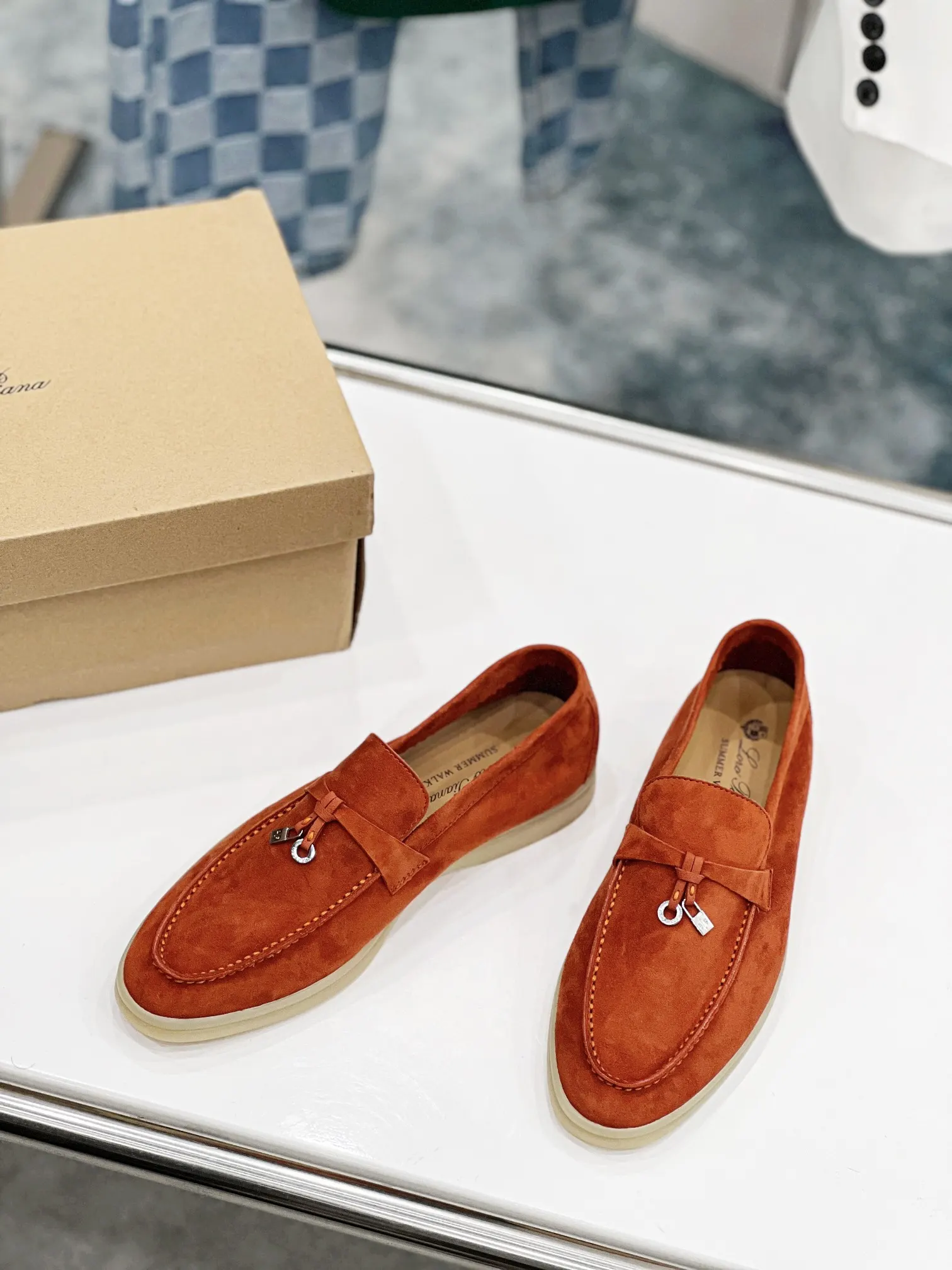 Hermès 运动鞋