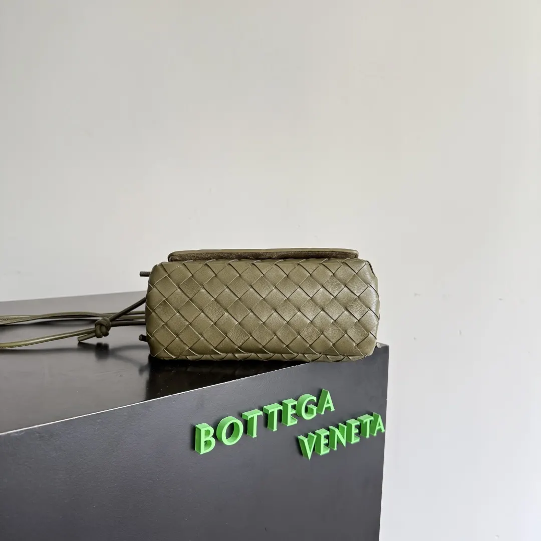 Bottega Veneta 手拿包 精致手拿款