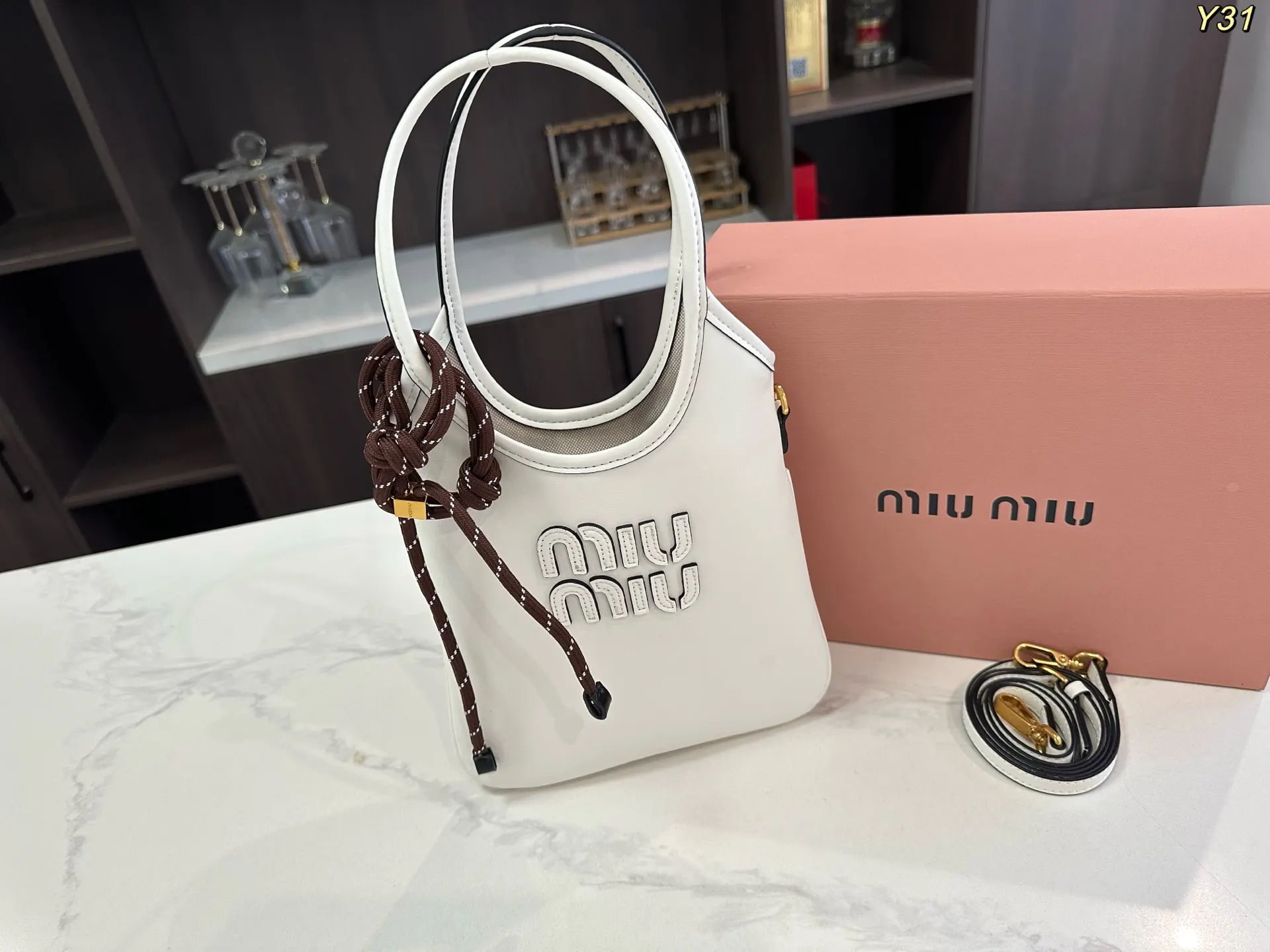 Miu 缪缪 miumiu 托特包 大容量托特款