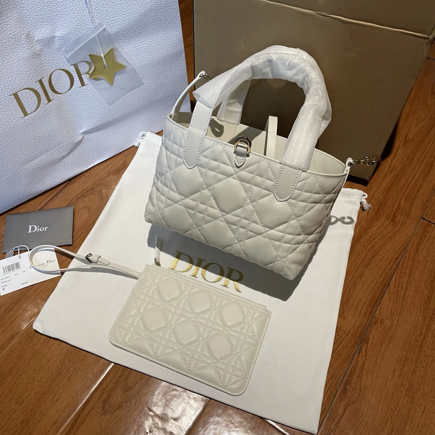 Dior 白色 奶白 牛皮 水桶包 休闲水桶款