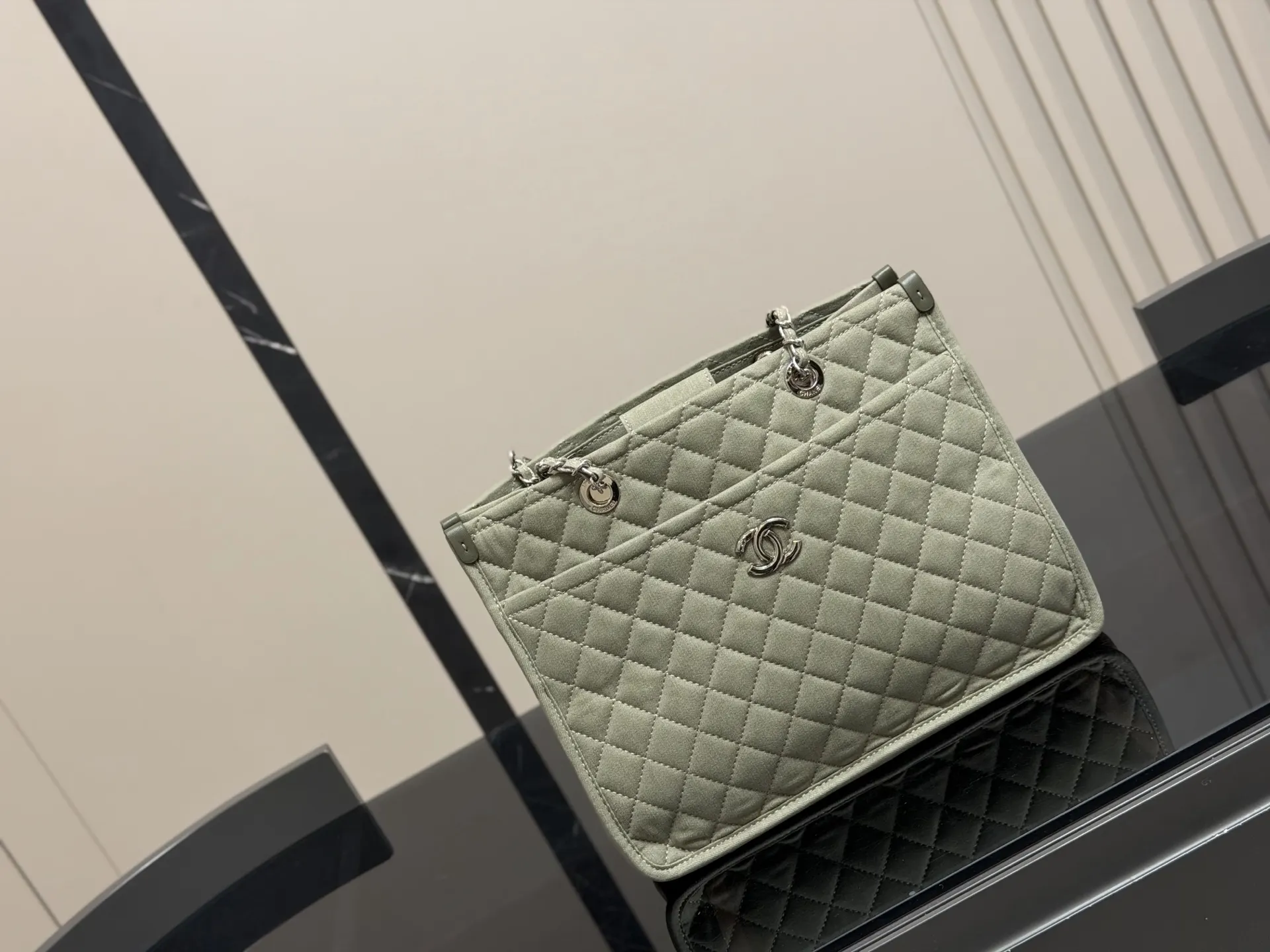 Chanel Tote Bag Vintage