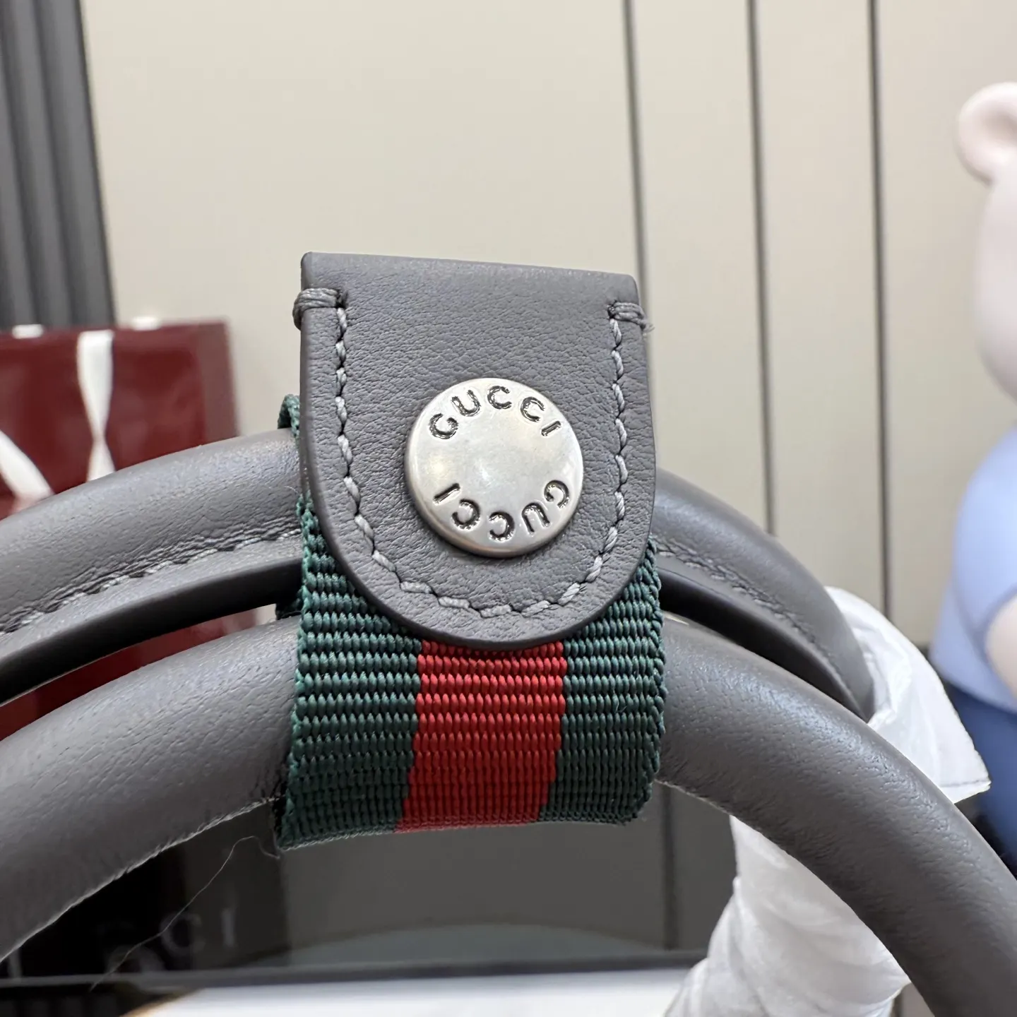 Gucci GG Emblem 灰色 米色 帆布 公文包 商務通勤款