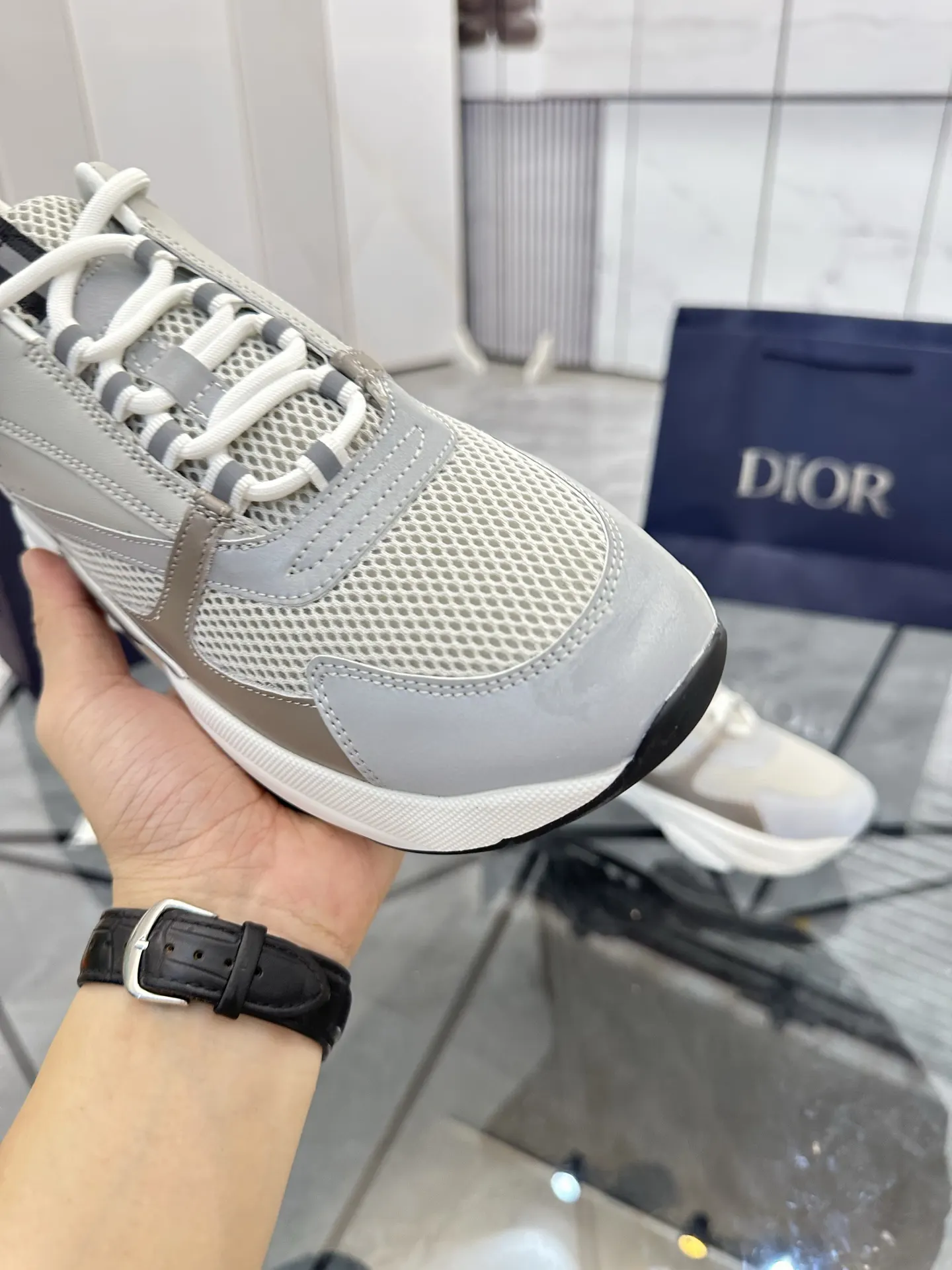 Dior B22 米白色牛皮休闲鞋 低帮