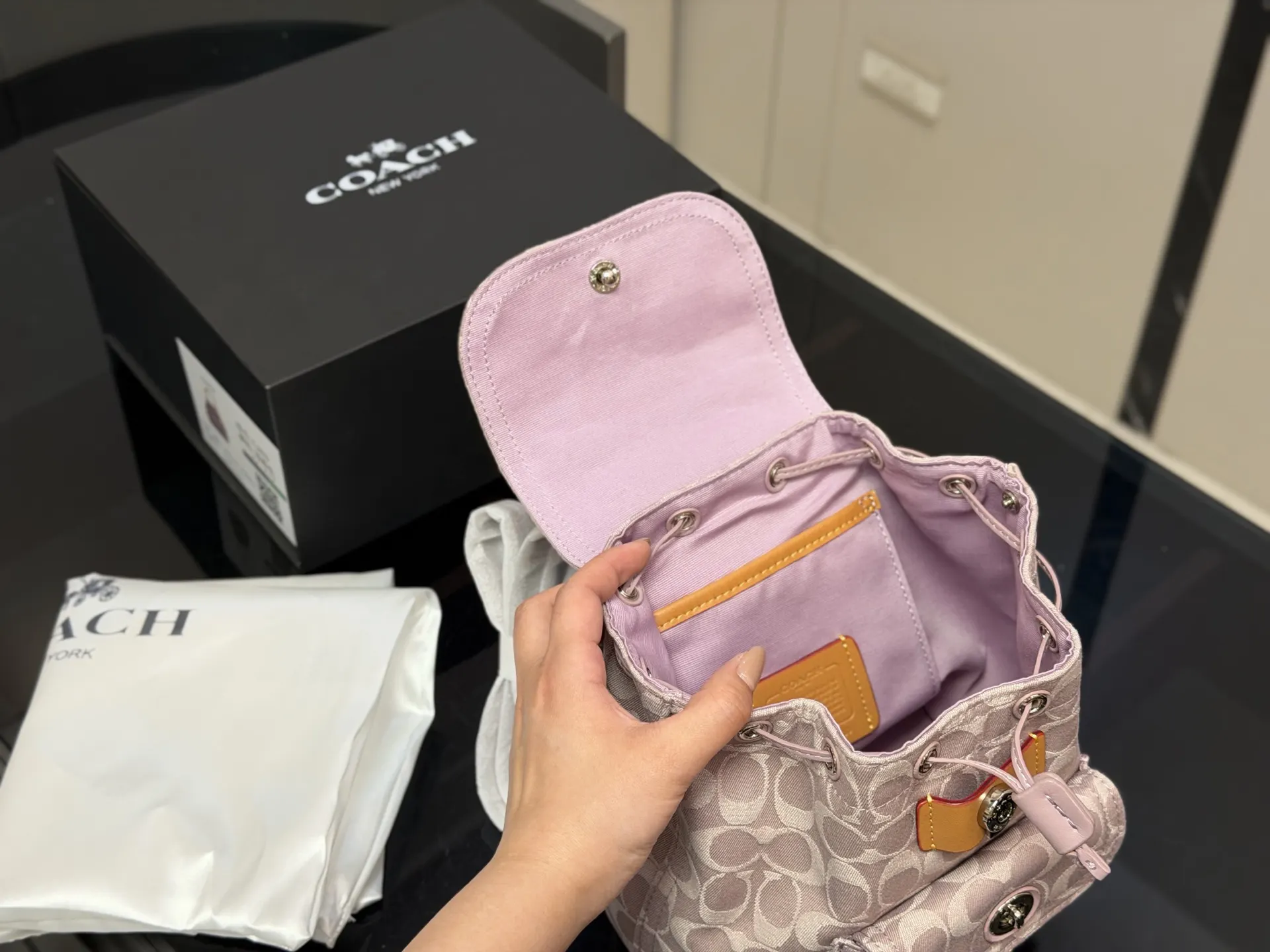 Coach 牛仔 盒 牛仔香布蕾雙肩包好美 实用雙肩款