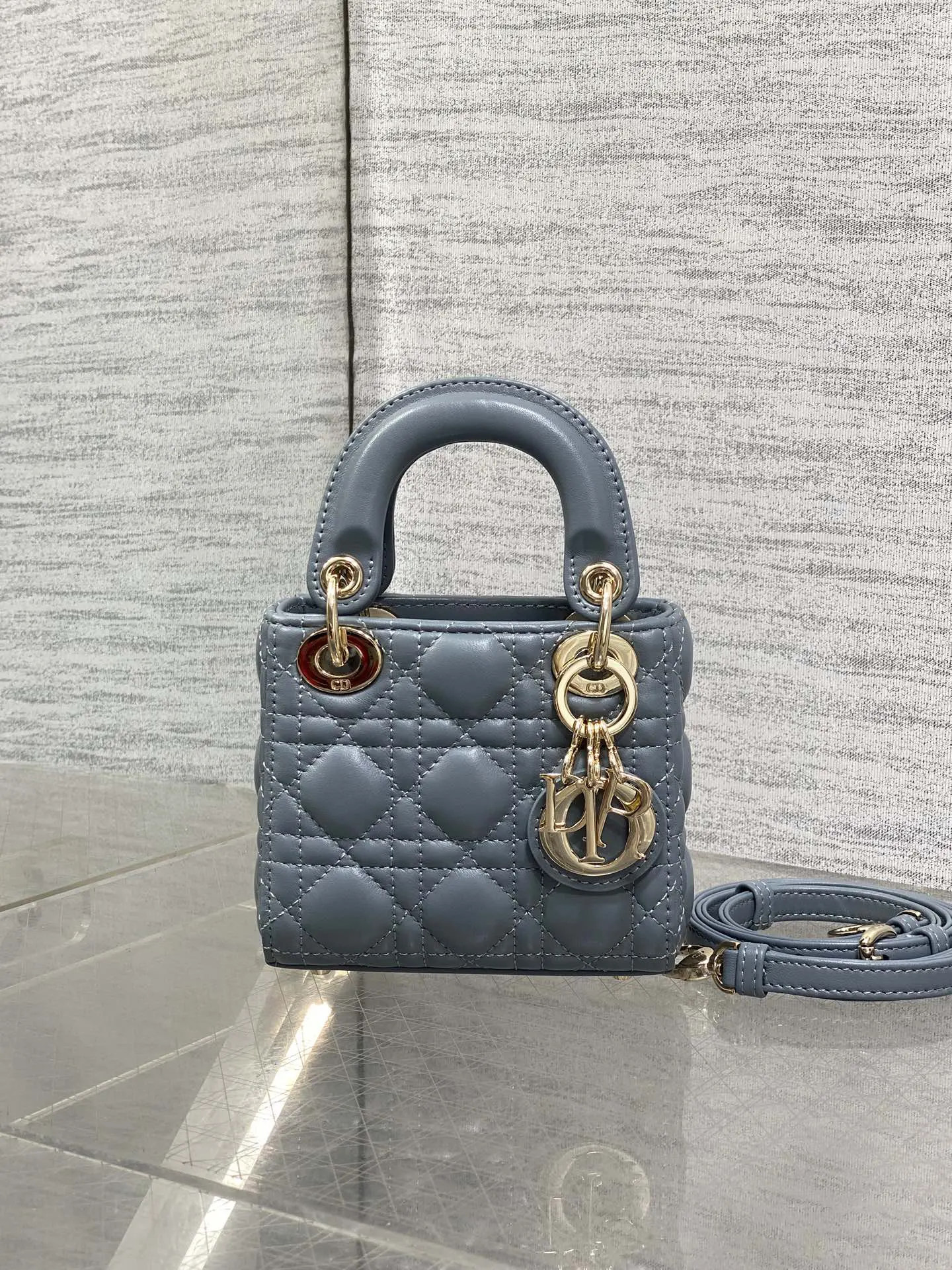 Fashion Item Travel