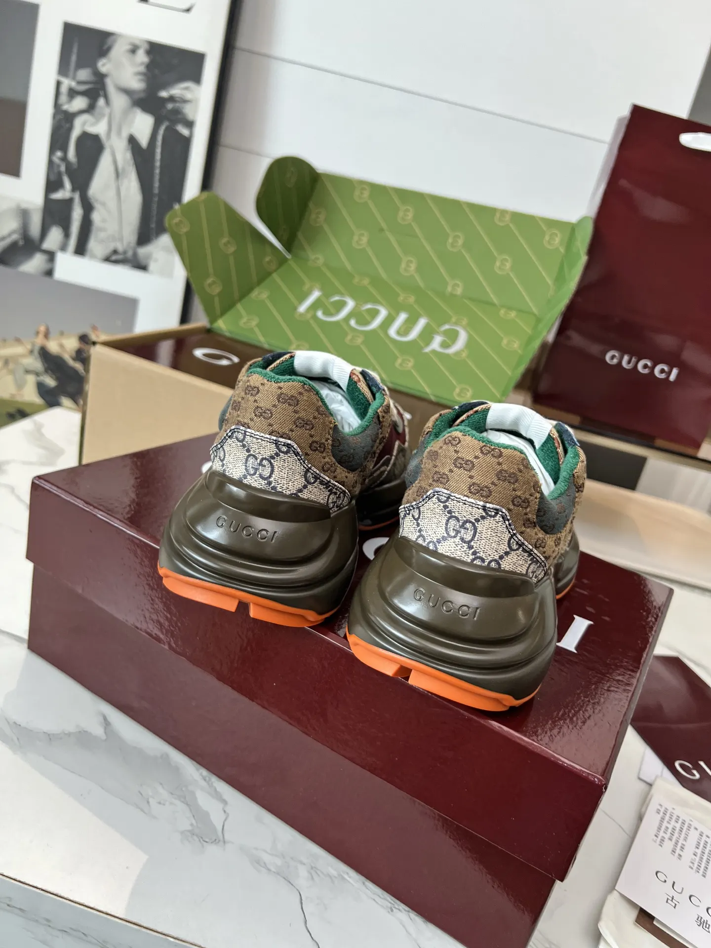 Gucci Logo休闲运动鞋