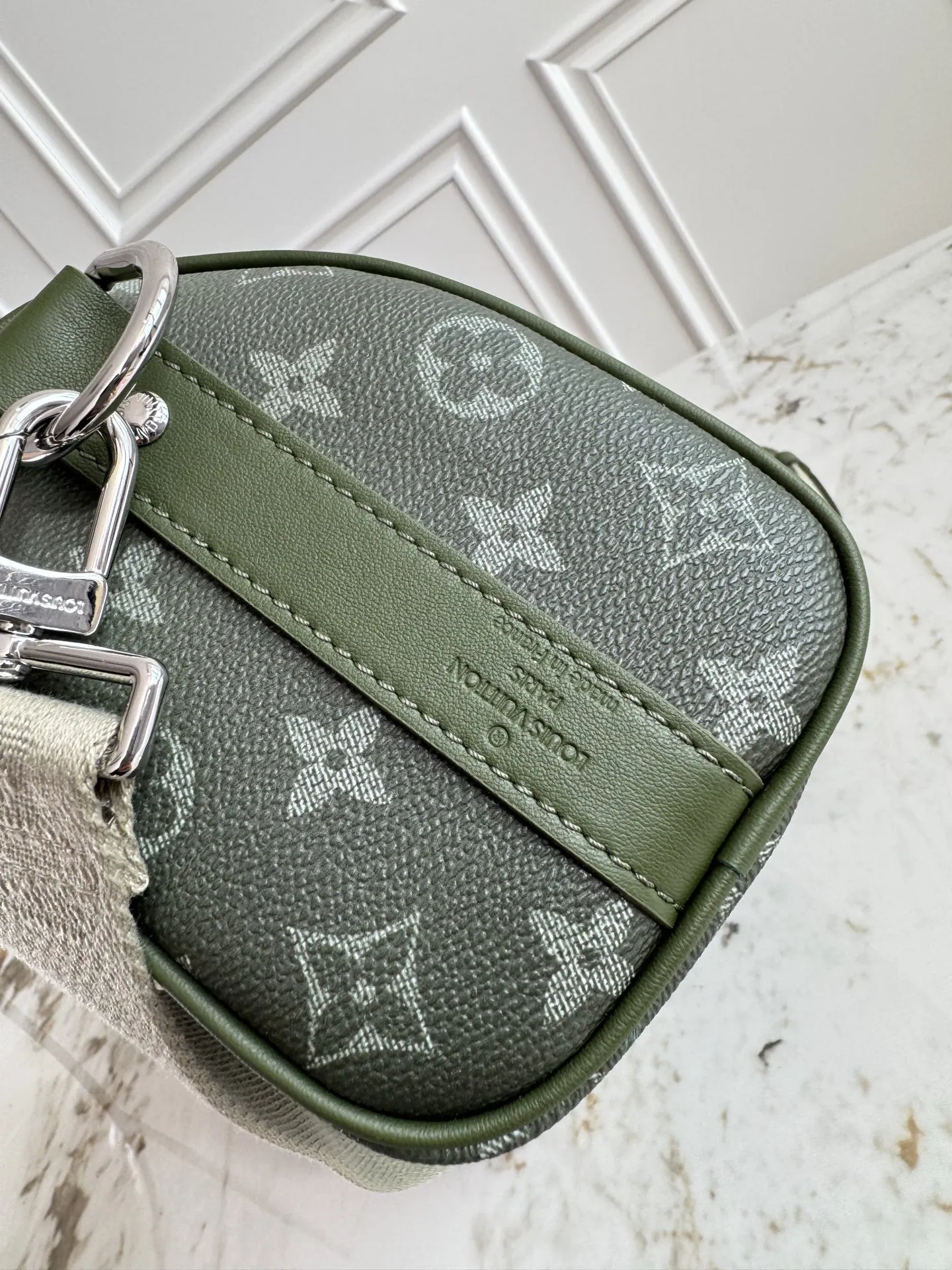 LV 綠色拼色手提包(數字15) LV 綠色拼色手提包(數字15)