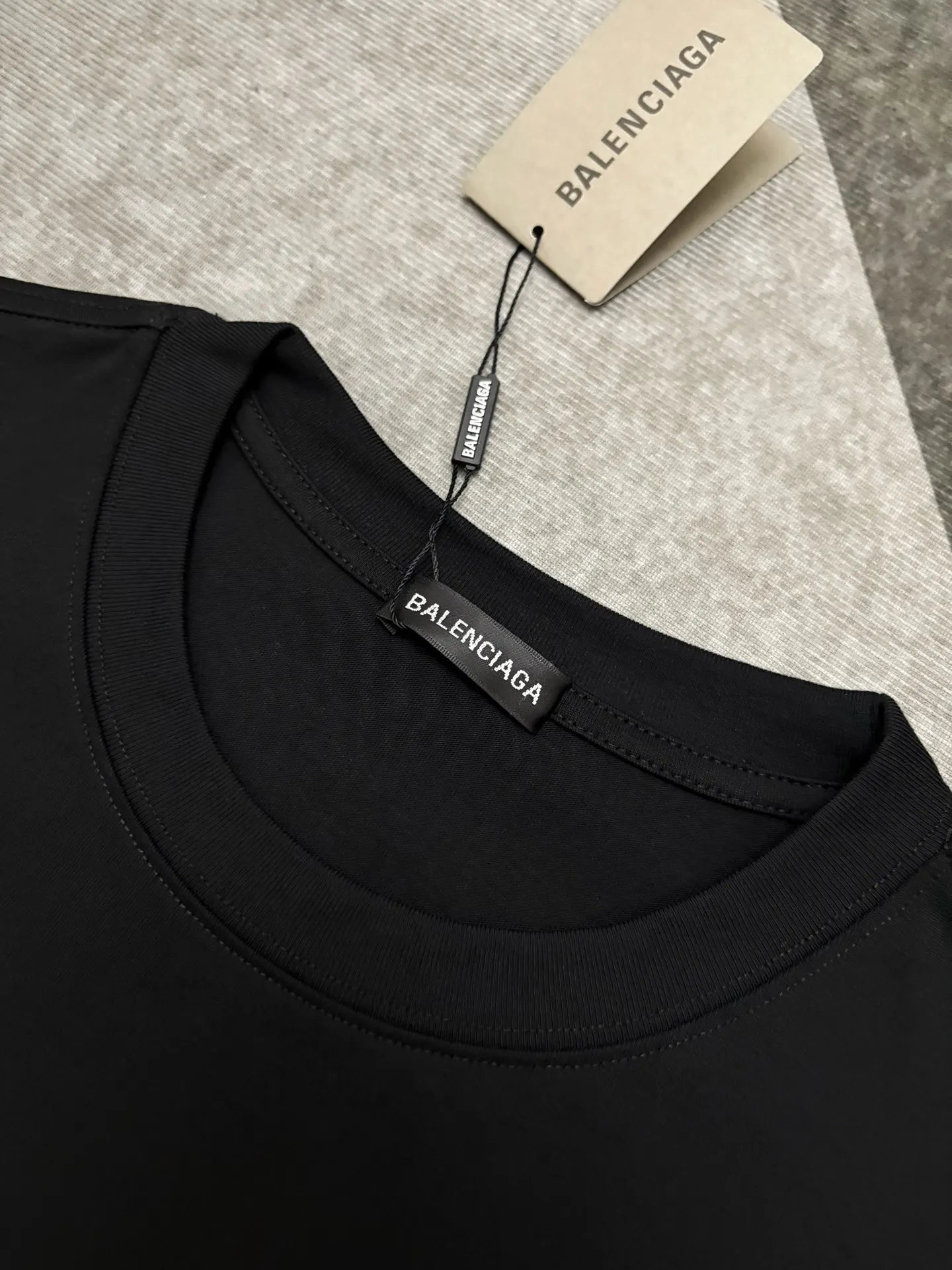 Balenciaga 黑色 Logo 字母 短袖T恤