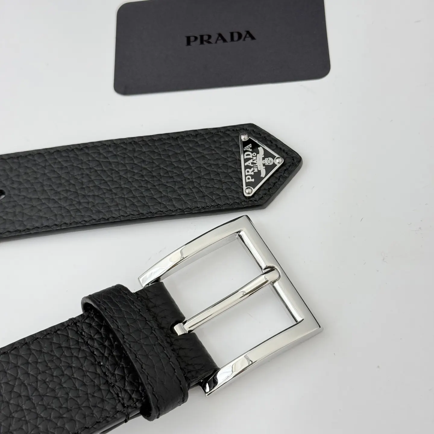 Prada Saffiano 皮革 三角标 腰带