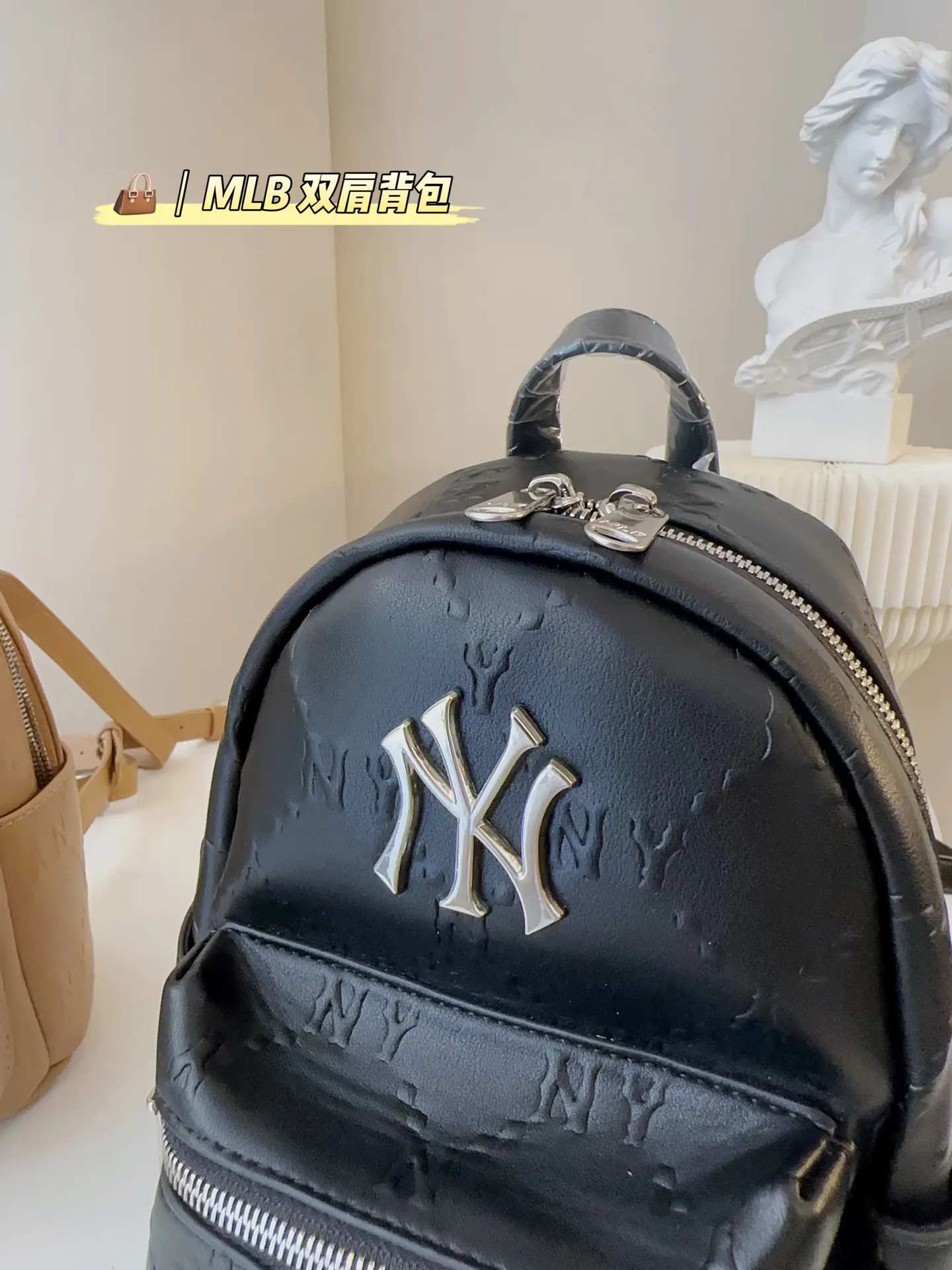 mlb钻石纹pu背包雙肩包 高級感满满 实用雙肩款
