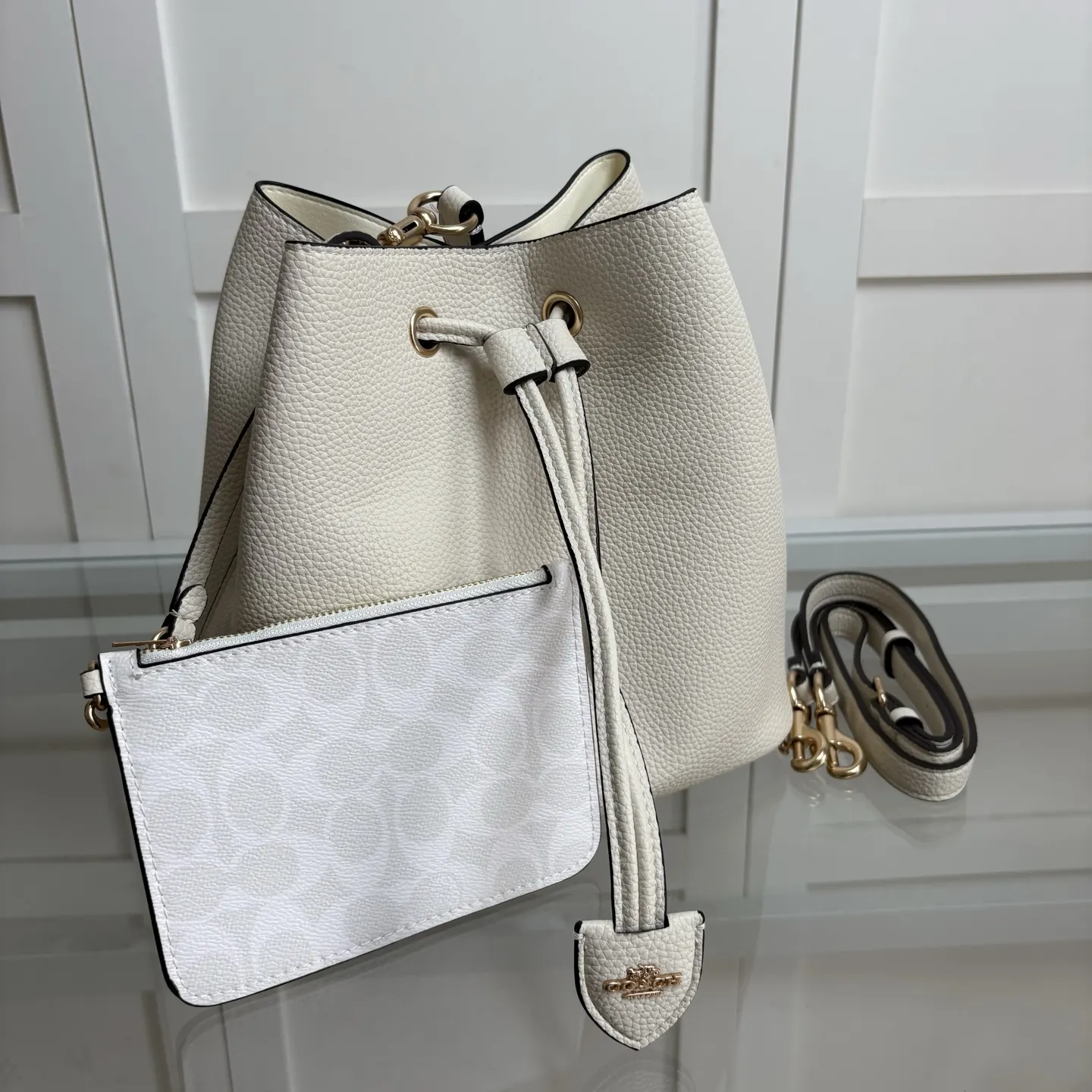 Coach 老花 奥莱女士老花ROWAN通勤 手提包 通勤手提款