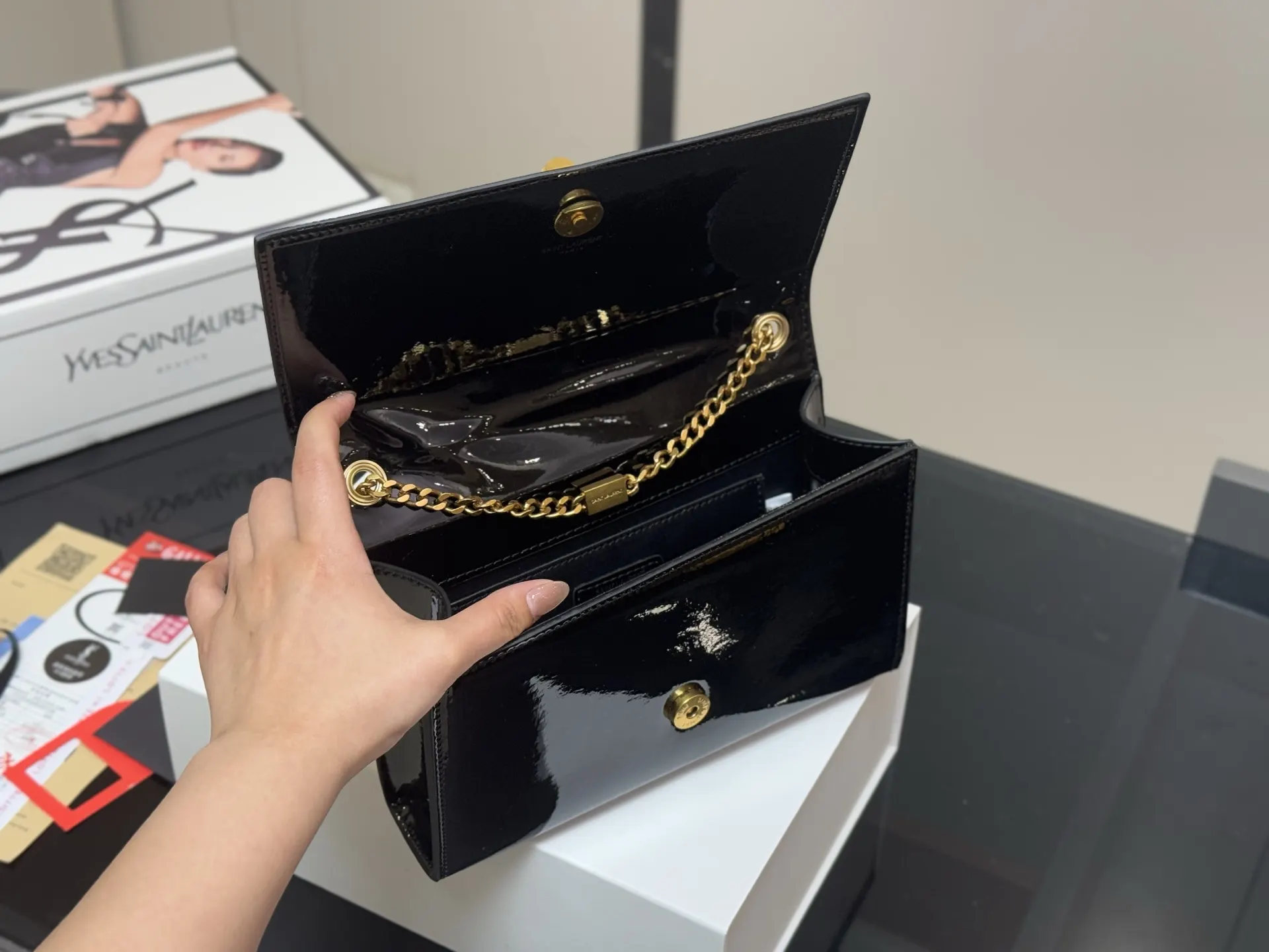 YSL 牛皮 woc信封包 牛 腋下包 复古腋下背款