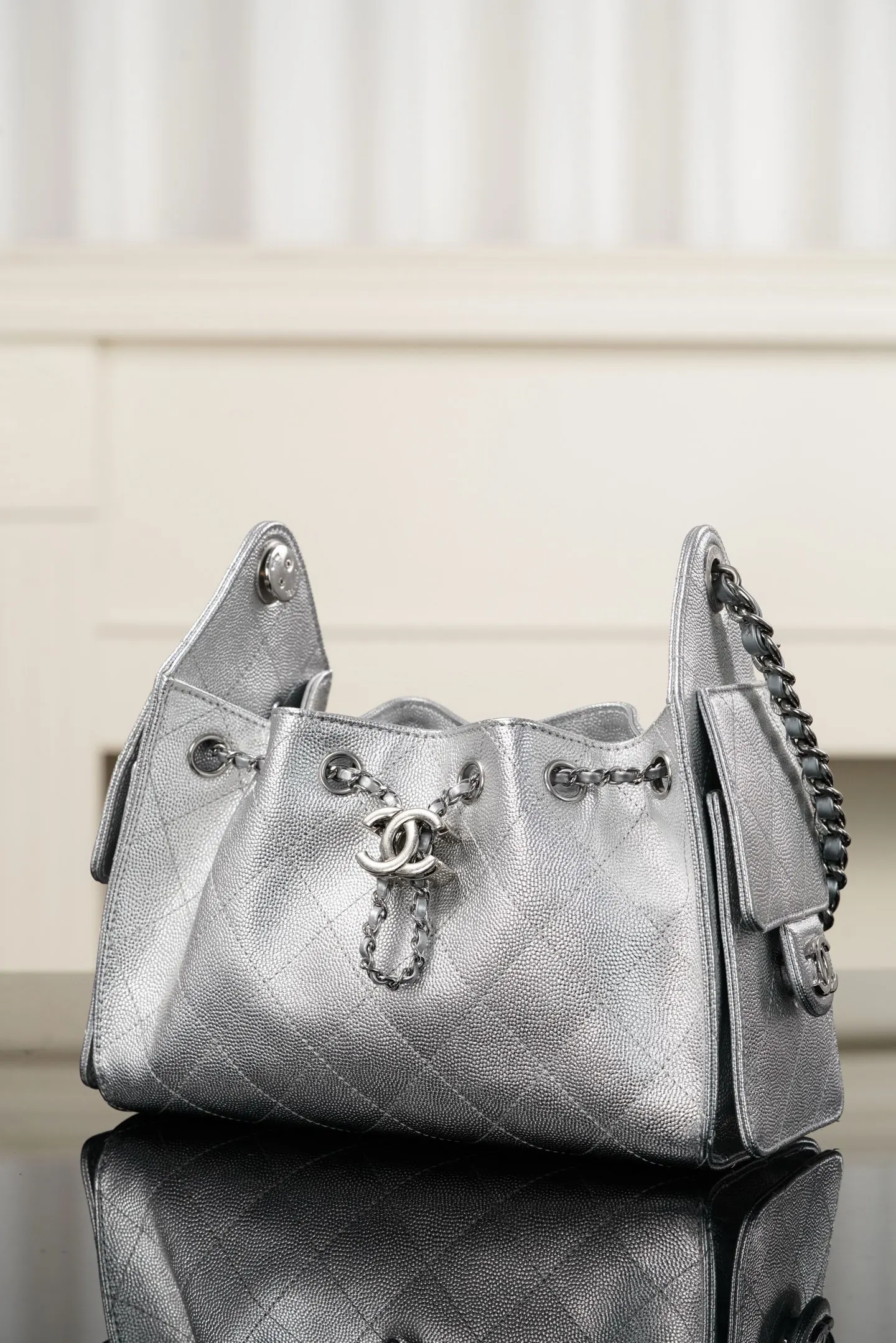 Silver Hobo Shoulder Bag Vintage