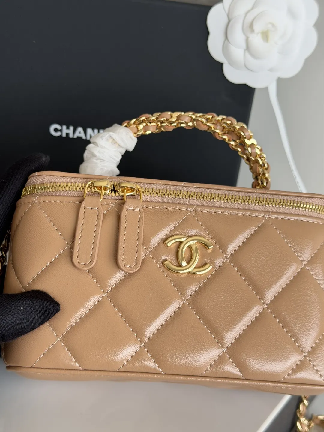 CHANEL 羊皮 上架 小羊皮 制作 质量 經典之作 华丽与 手提包 通勤手提款