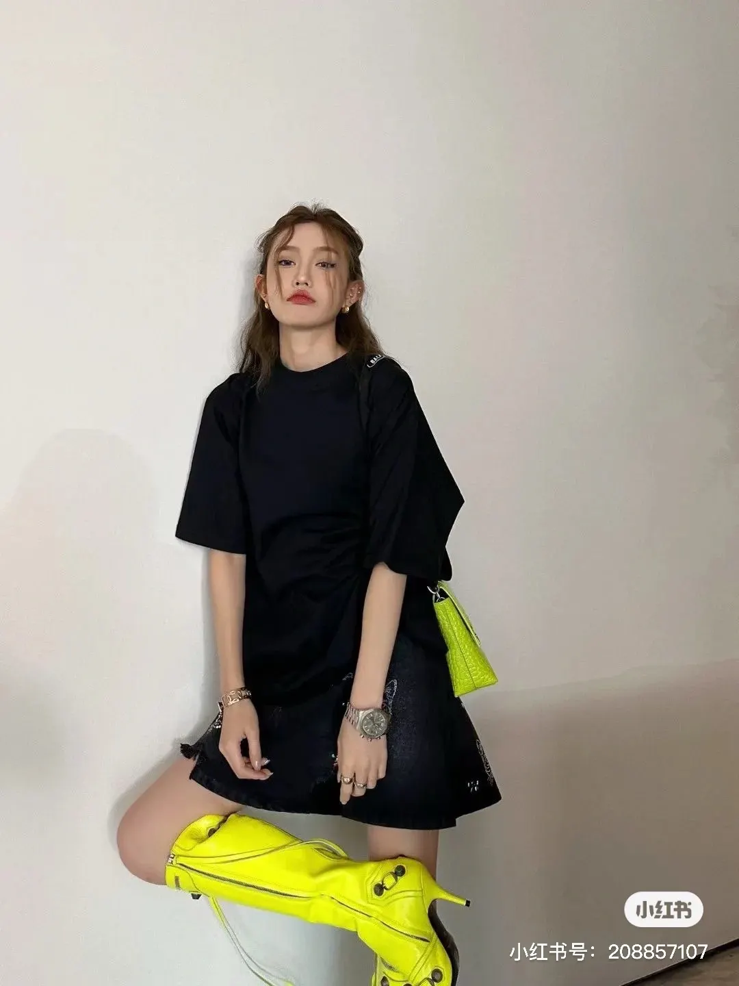 Balenciaga Black Cotton Logo Short Sleeve T-Shirt Street