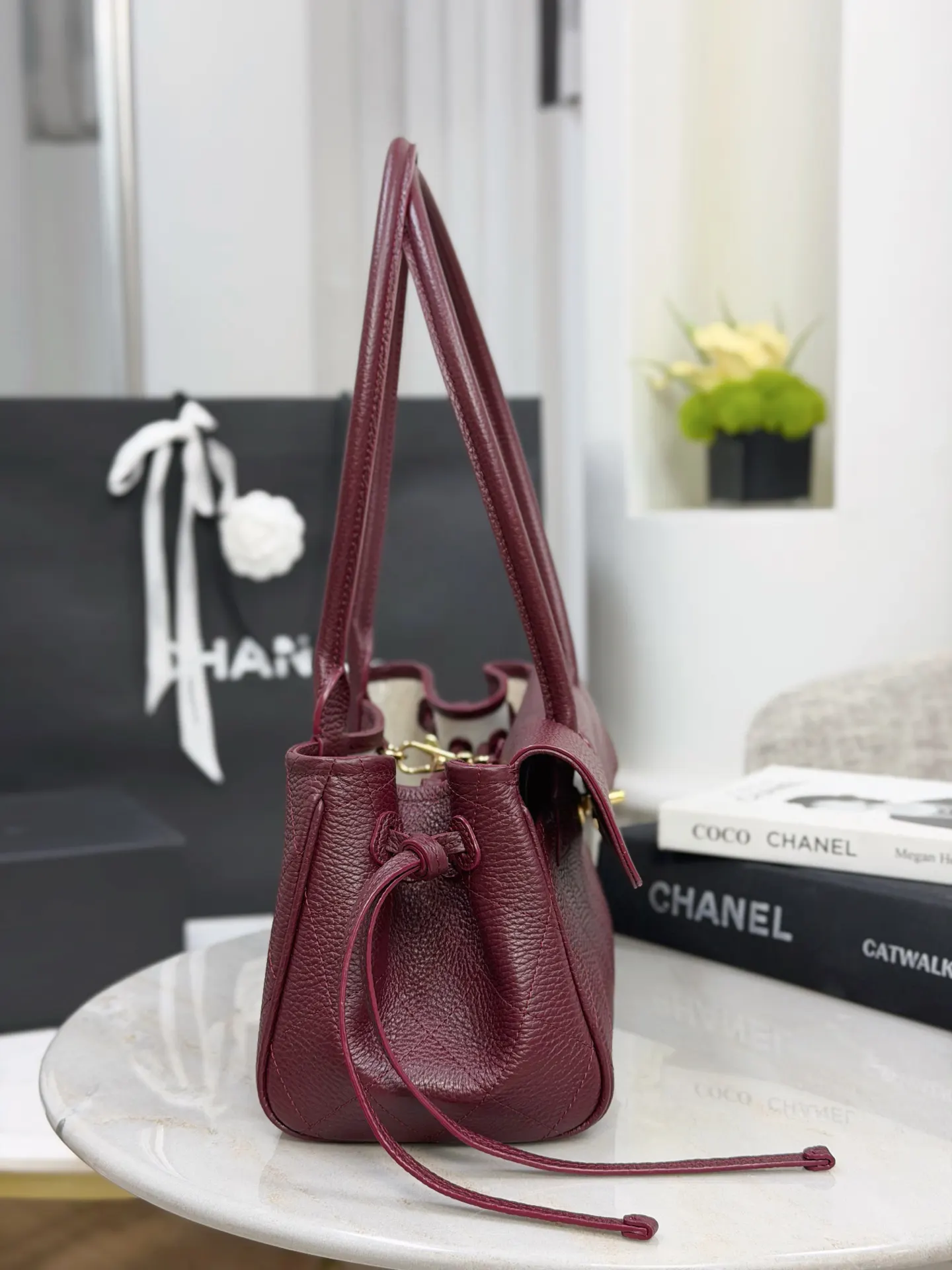 Chanel Cowhide Tote Shopping Bag Hand Held Shoulder Image 3 Chanel Cowhide Tote Shopping Bag Hand Held Shoulder Image 3