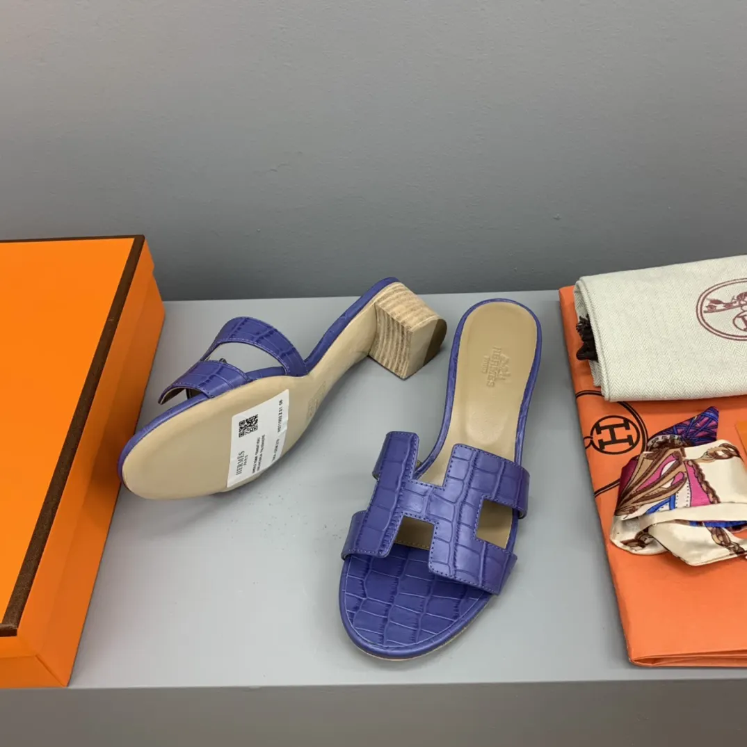 Hermès Oran 鳄鱼纹牛皮 拖鞋 舒適(數字2) Hermès Oran 鳄鱼纹牛皮 拖鞋 舒適(數字2)