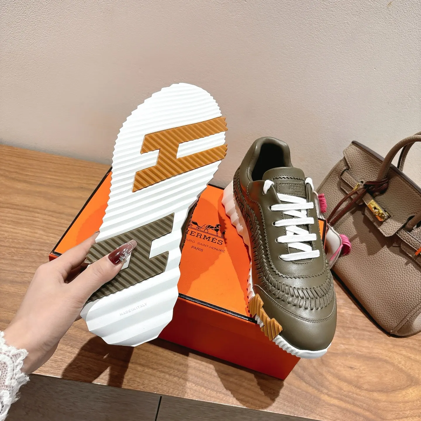 Hermès SS 运动鞋(數字9) Hermès SS 运动鞋(數字9)