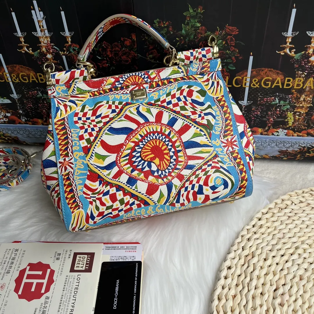 牛皮 Dolce Gabbana 牛皮印花 可 斜背包 輕便斜挎款