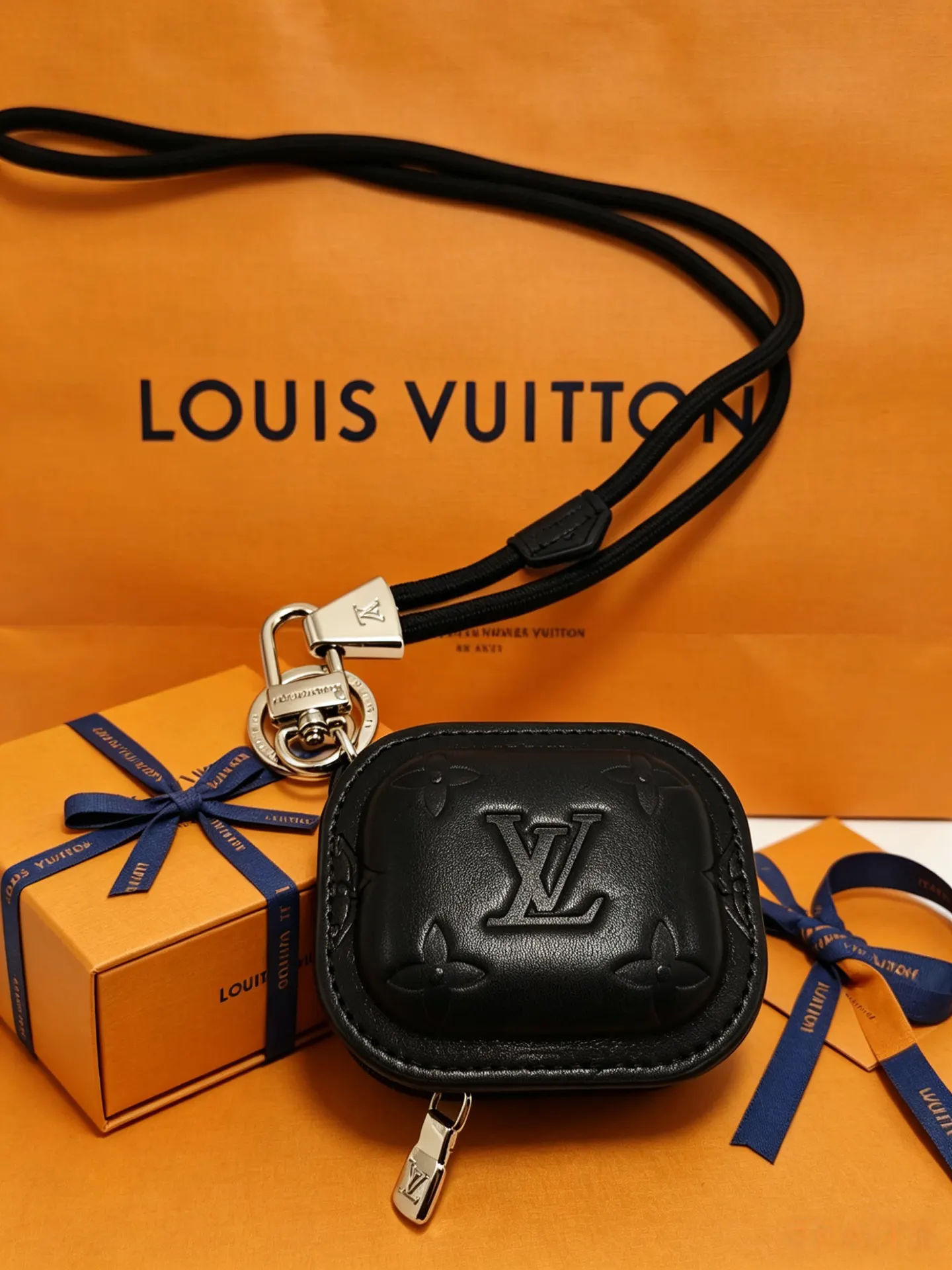 LV bag Image 2 LV bag Image 2