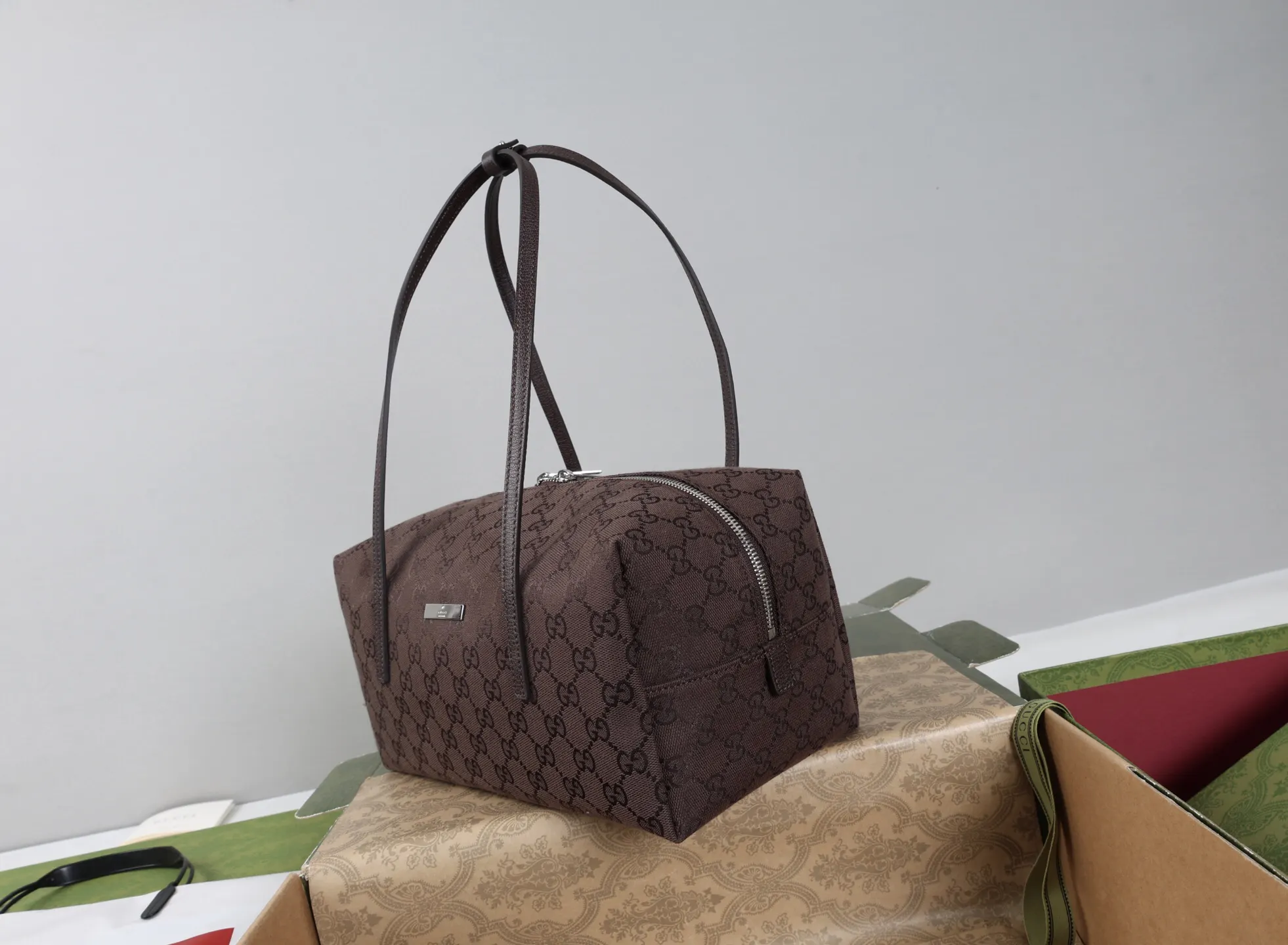 帆布 系列深入探索品牌典藏元素 融汇 收纳包 旅行收纳款