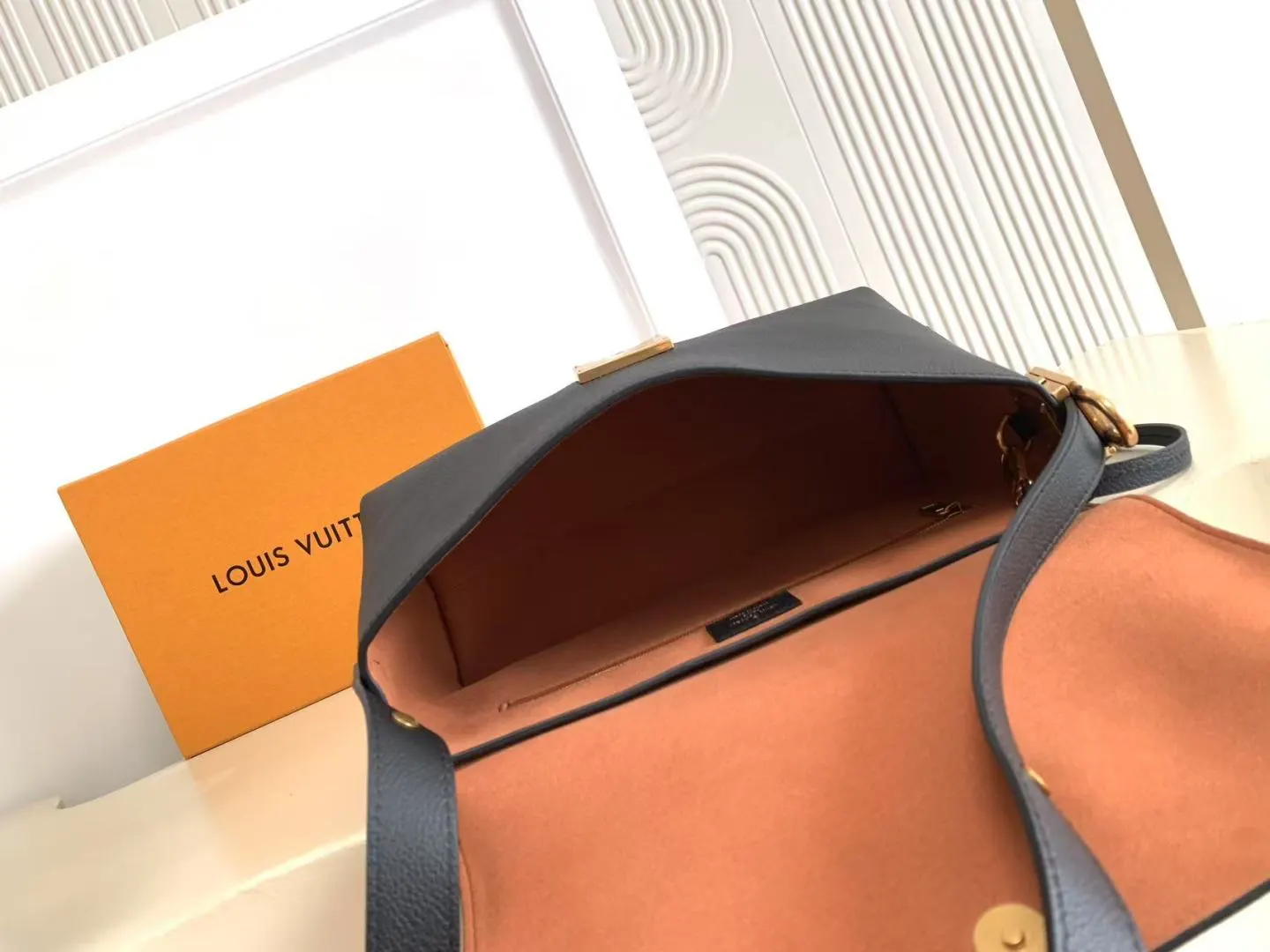 Organizer Pouch Travel Leather