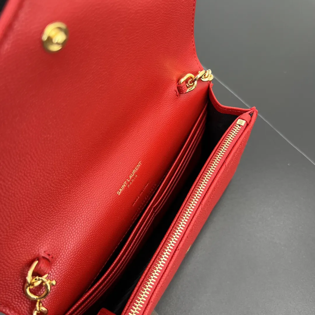 Gold Chain Bag Leather Image 9 Gold Chain Bag Leather Image 9