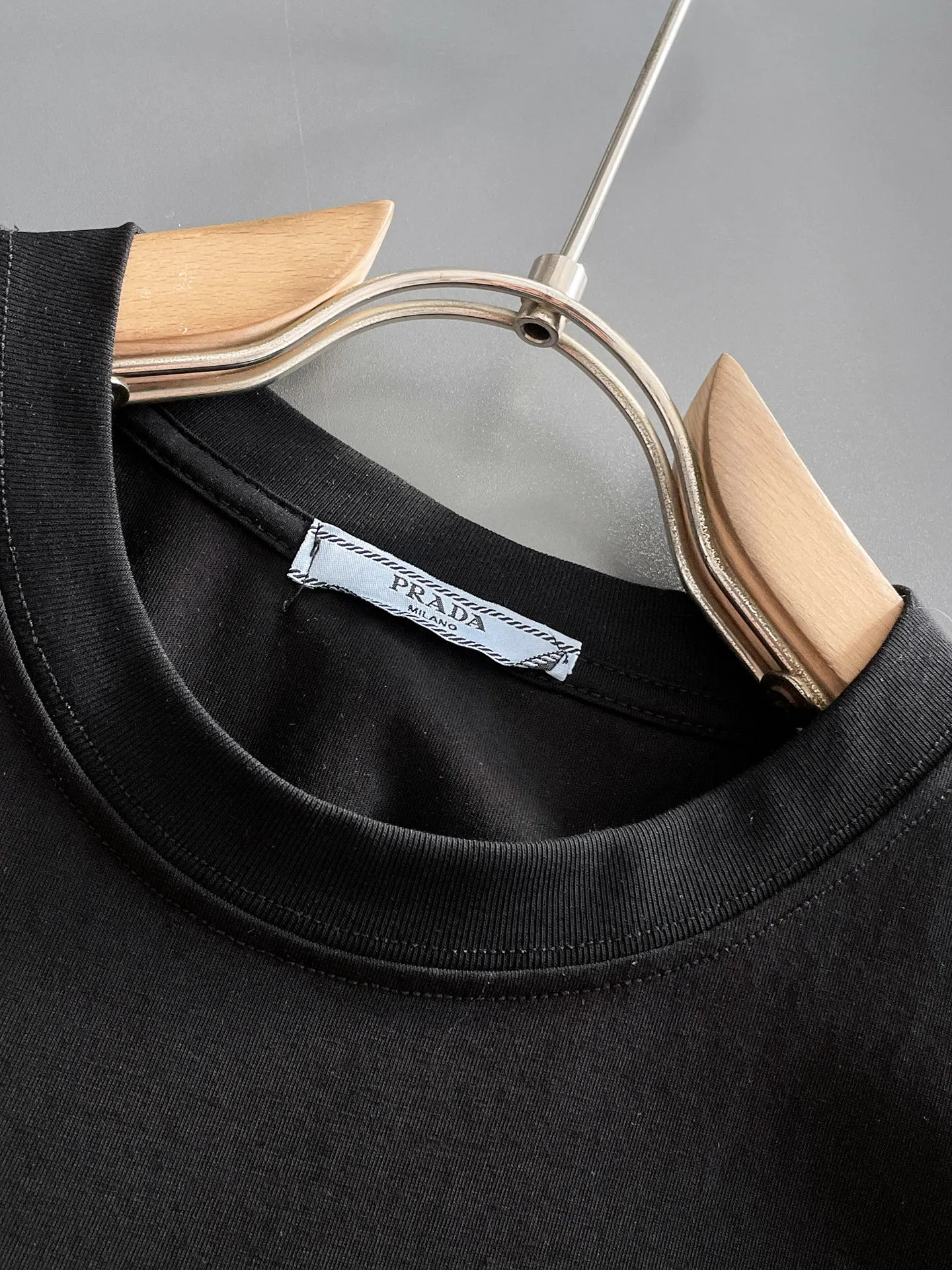 Prada T-Shirt Casual Versatile