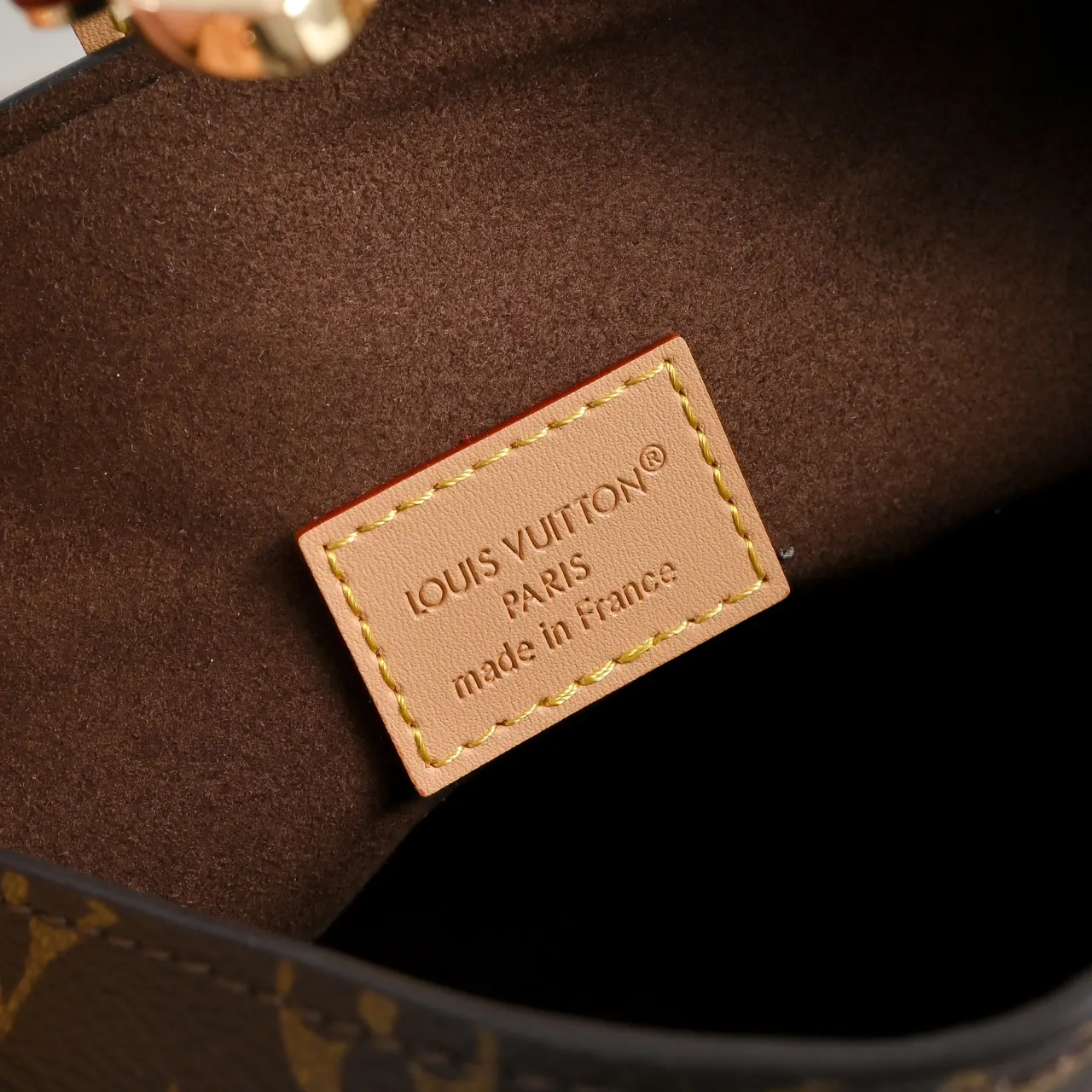LV Pochette 手提包(數字8) LV Pochette 手提包(數字8)