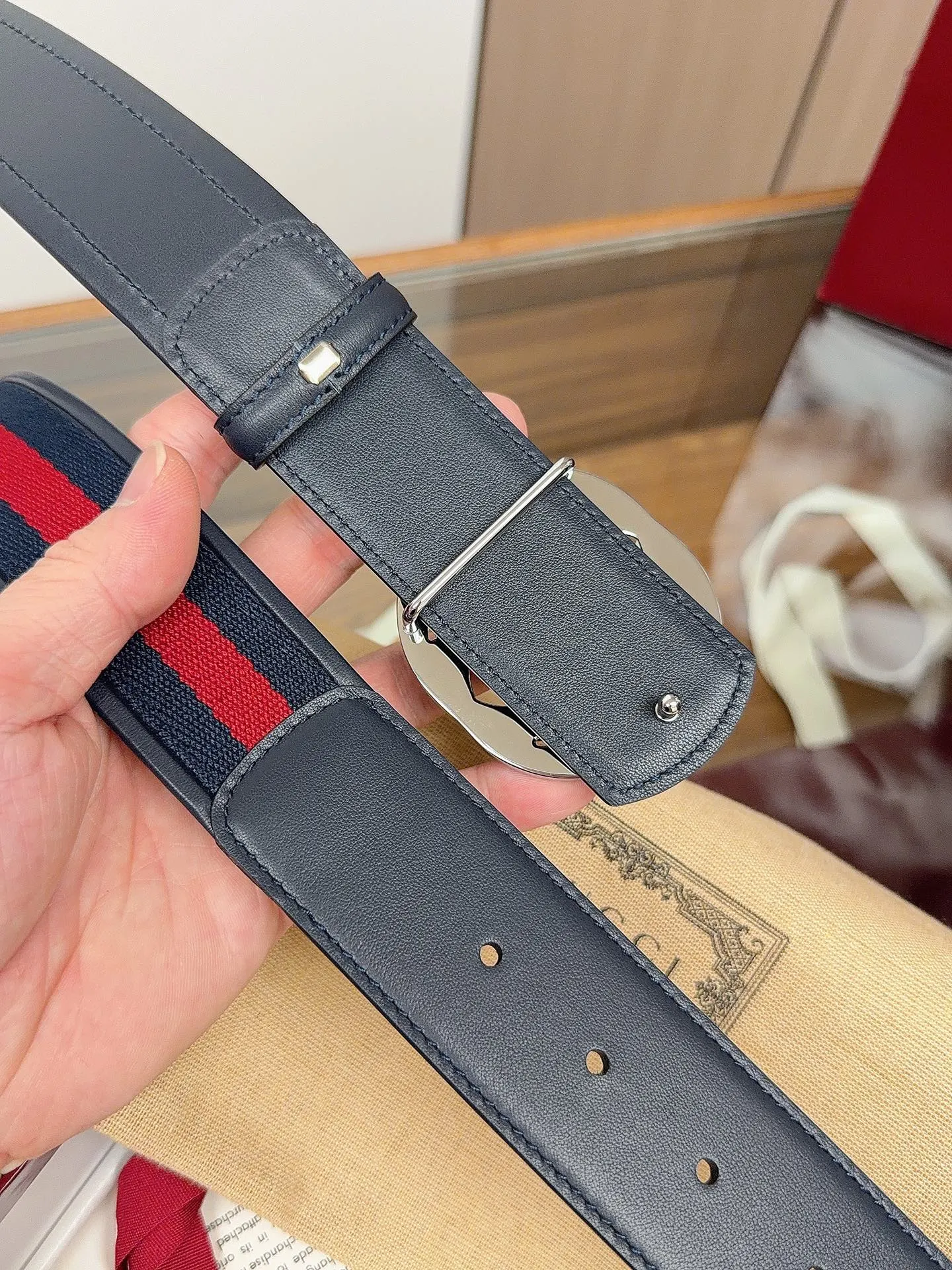 Gucci Double G Buckle Cowhide Belt