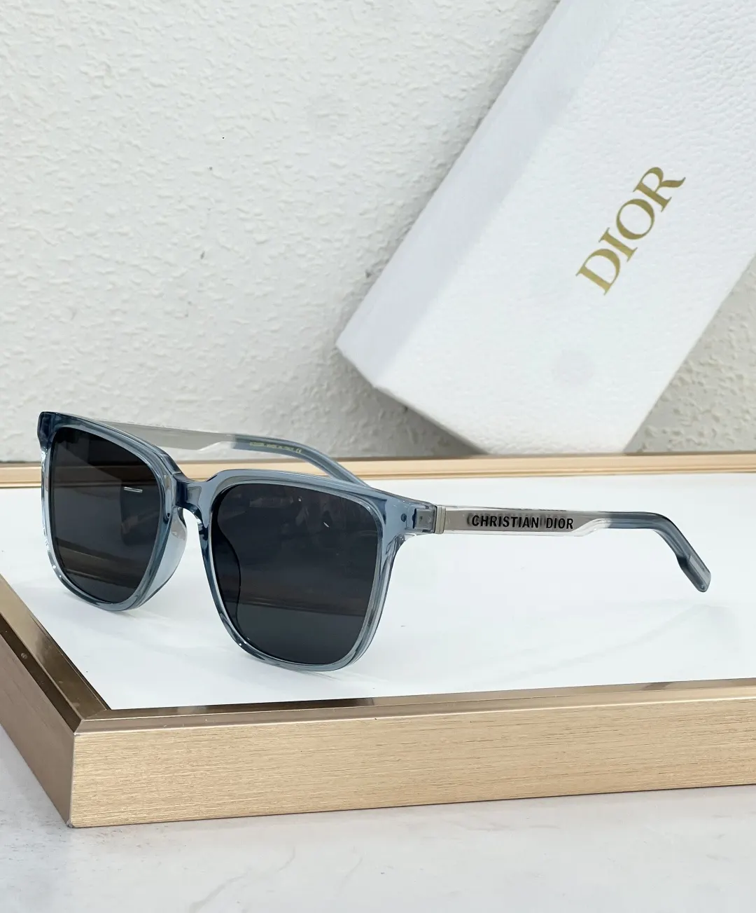 Dior 黑色光学眼镜框 金边细节