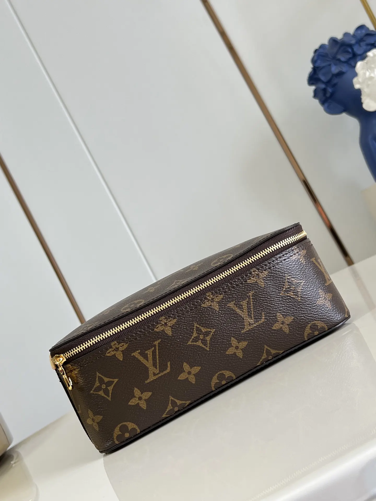 Louis Vuitton Monogram Suitcase Travel Lightweight Leather