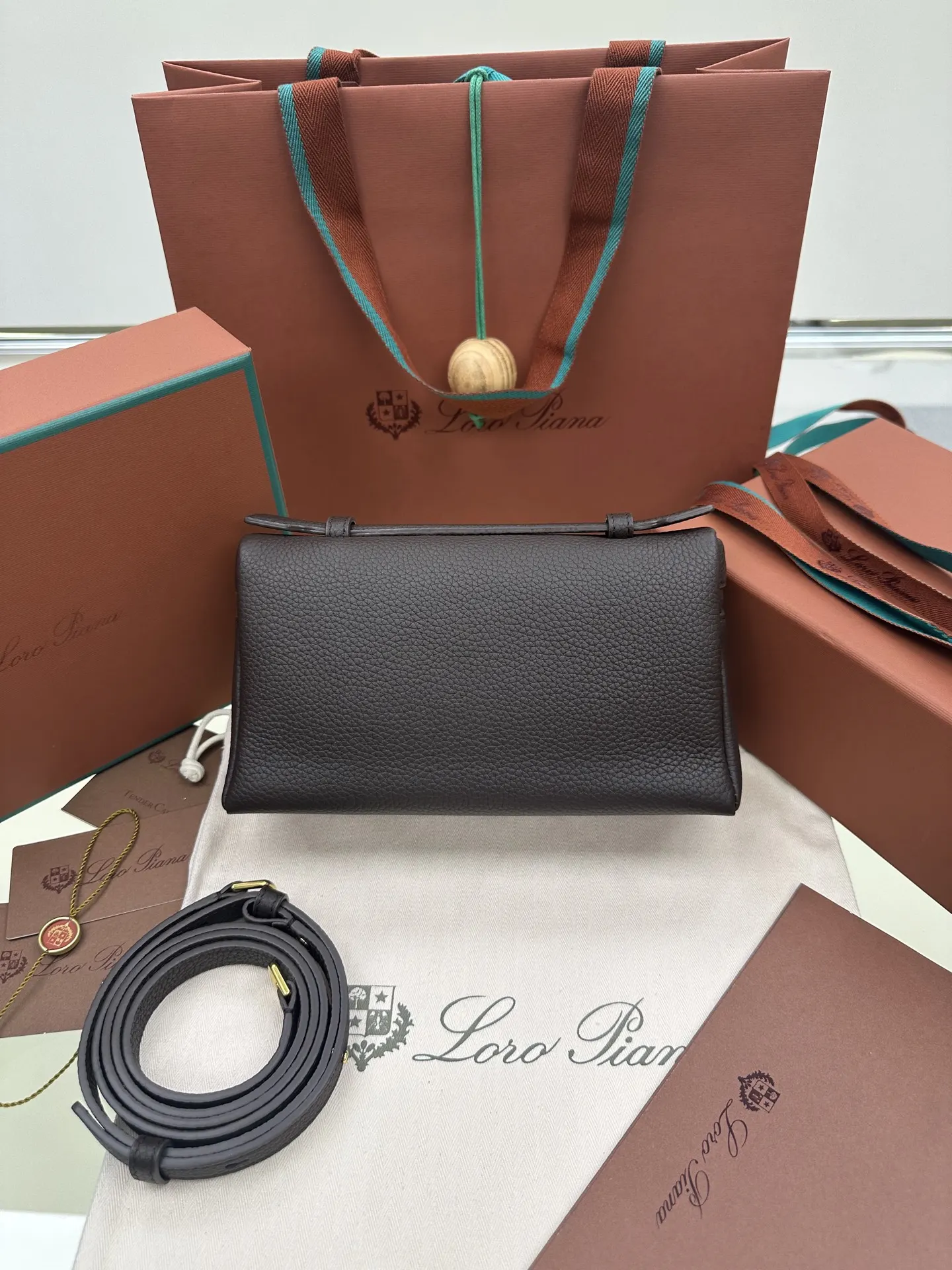 Crossbody Bag Lightweight Leather
