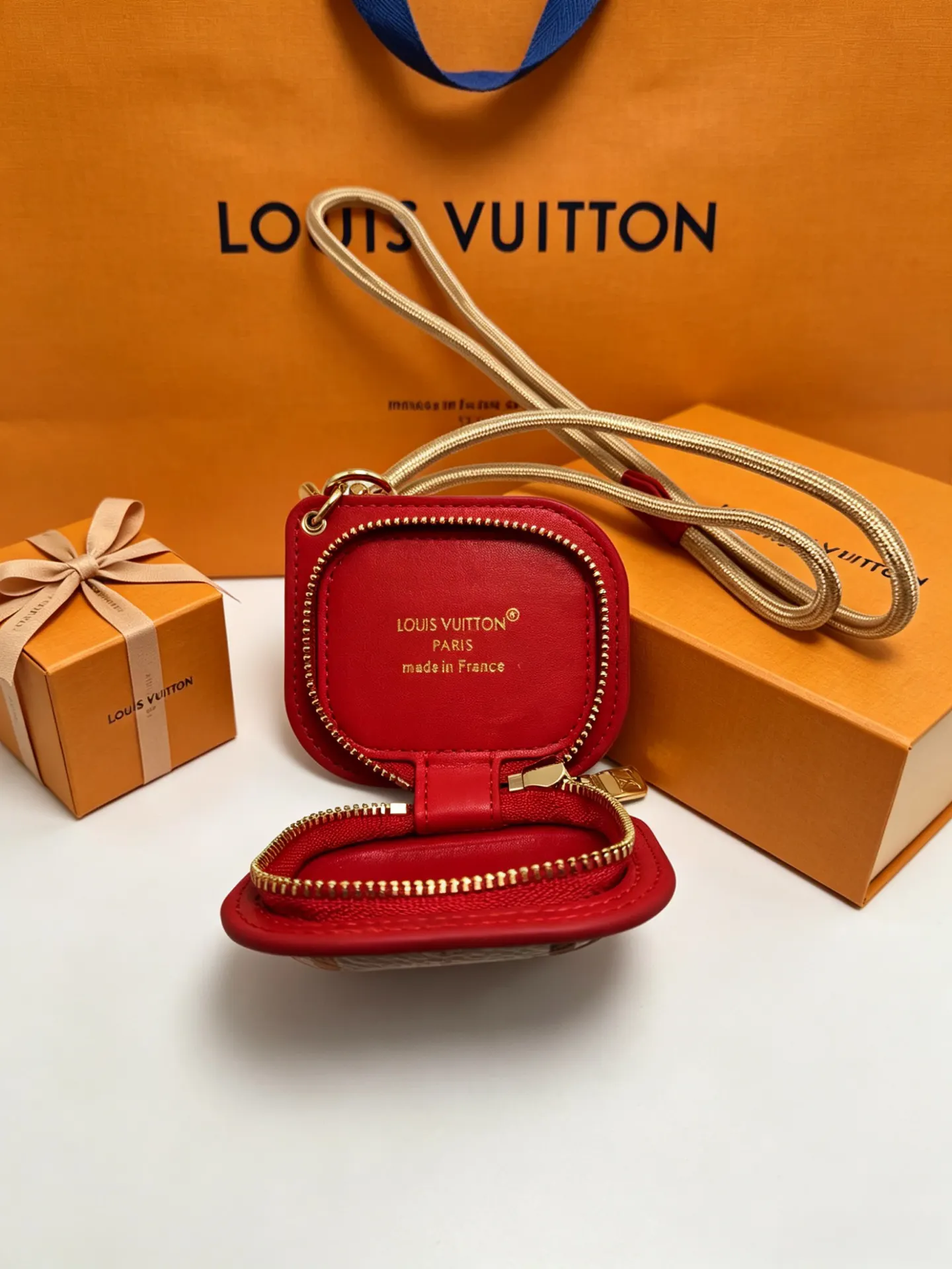 LV bag Image 9 LV bag Image 9